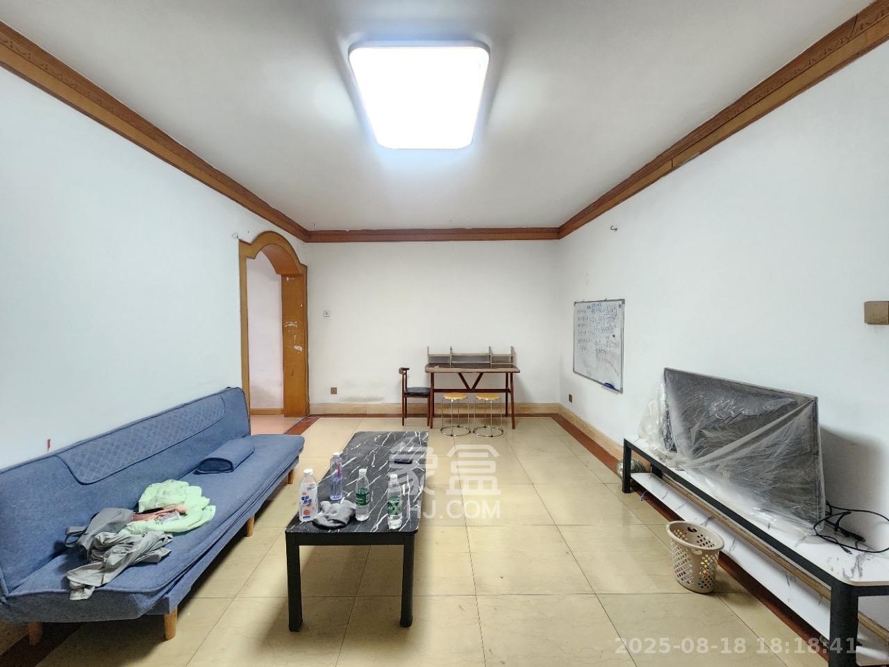 英才园二片  3室2厅1卫    2200.0元/月 英才园二片  3室2厅1卫    2200.0元/月室内图