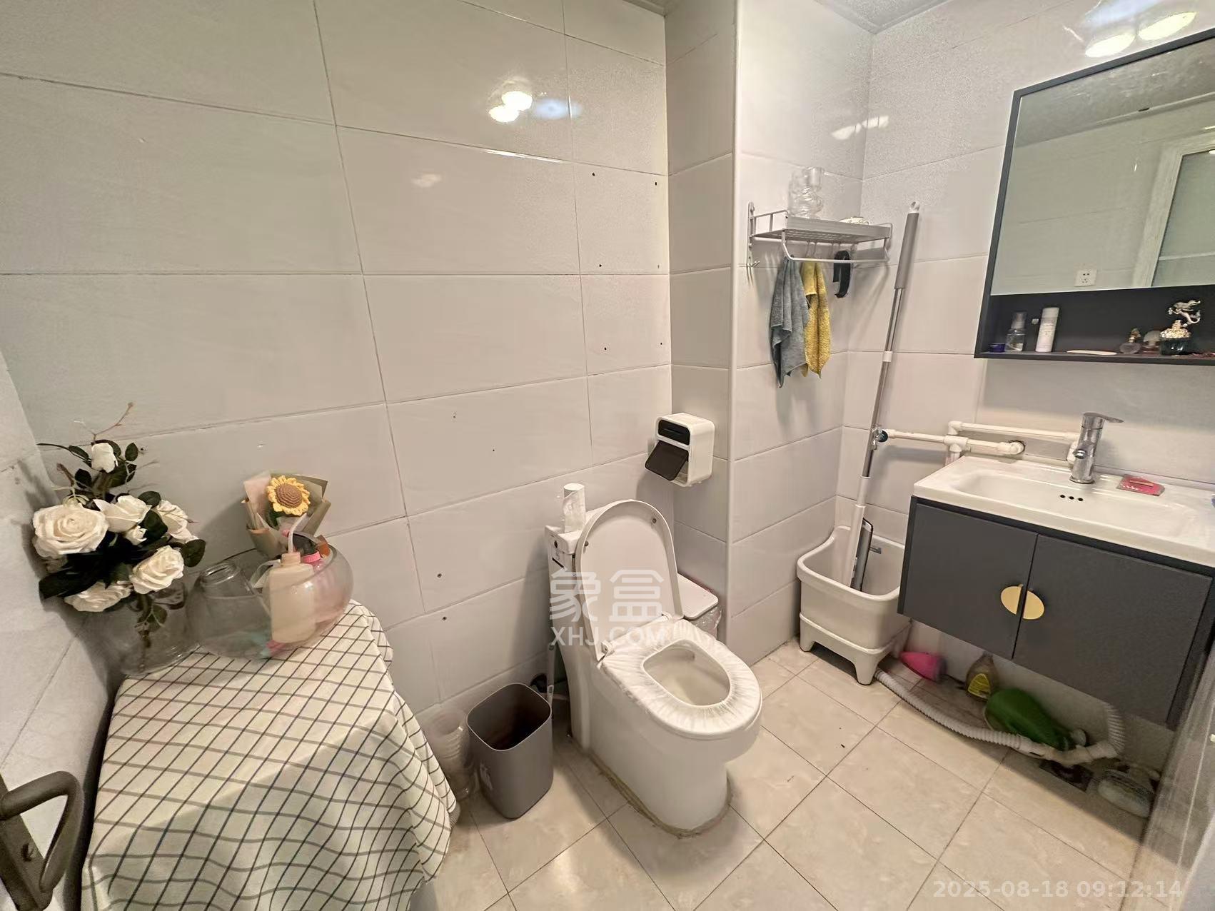 东友星座 1室1厅1卫 2200.0元/月 东友星座 1室1厅1卫 2200.0元/月室内图