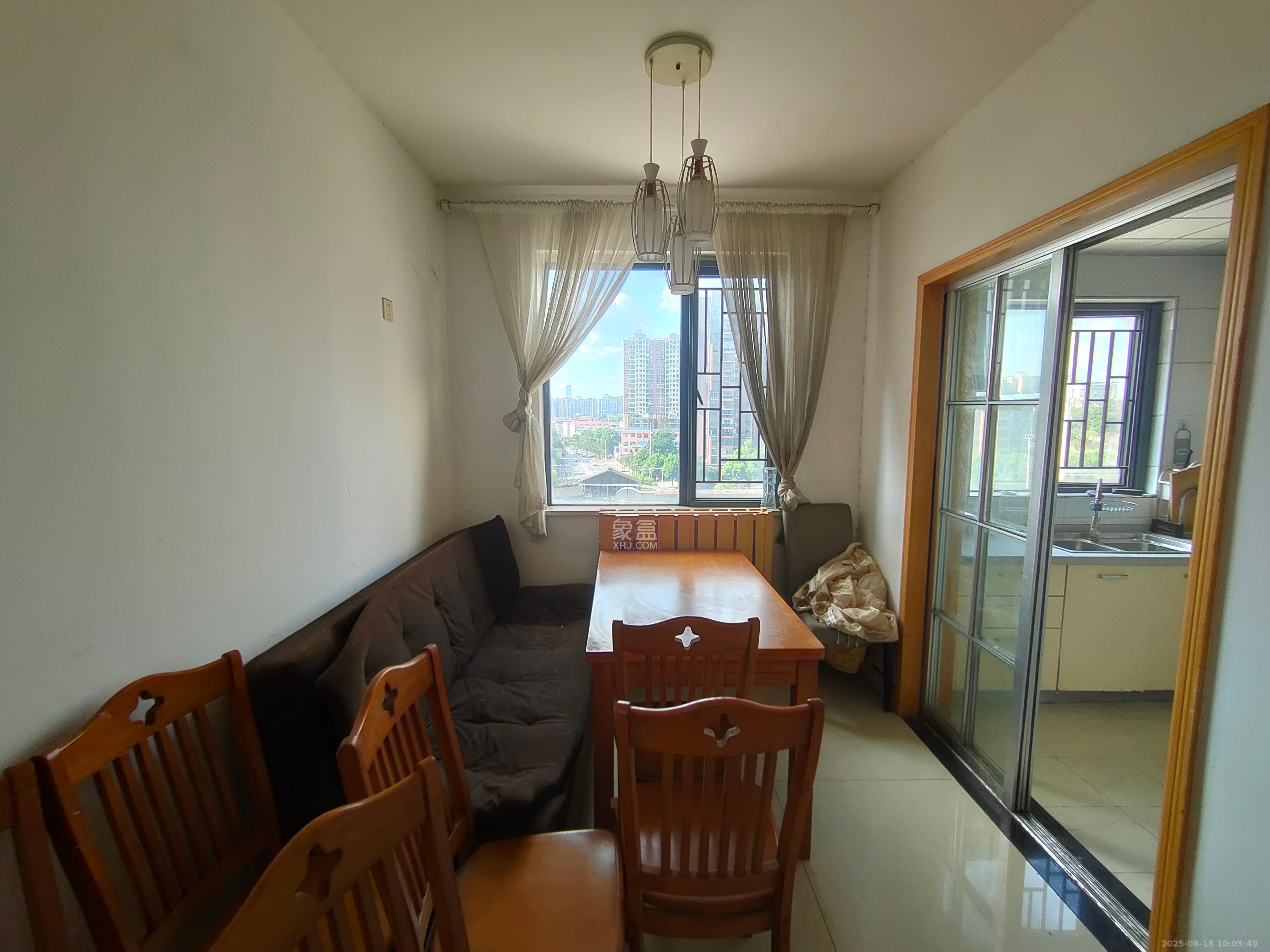 万芙锦城 3室2厅1卫 2300.0元/月 万芙锦城 3室2厅1卫 2300.0元/月室内图