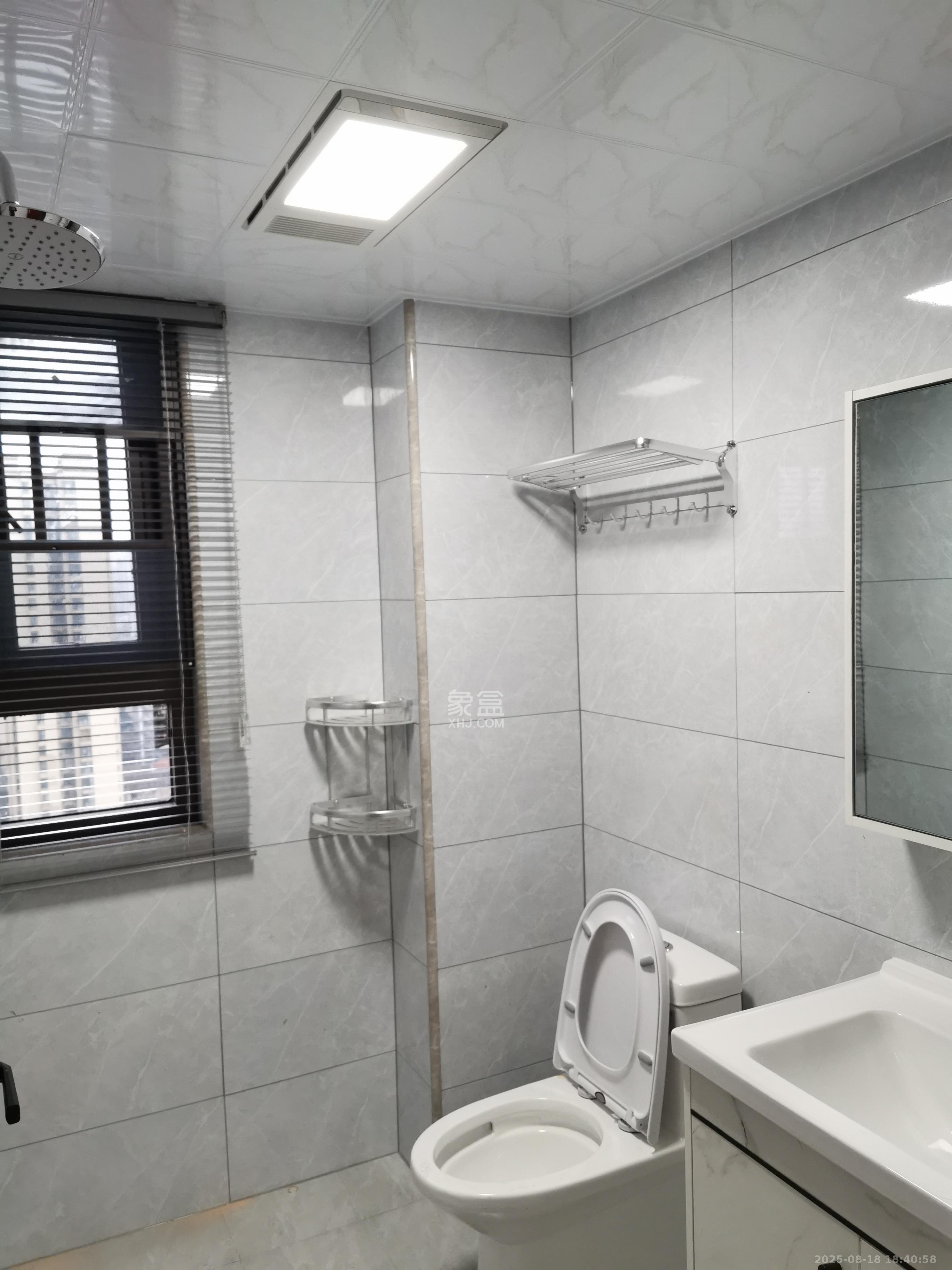 鑫苑木莲世家  3室2厅2卫    2900.0元/月 鑫苑木莲世家  3室2厅2卫    2900.0元/月室内图