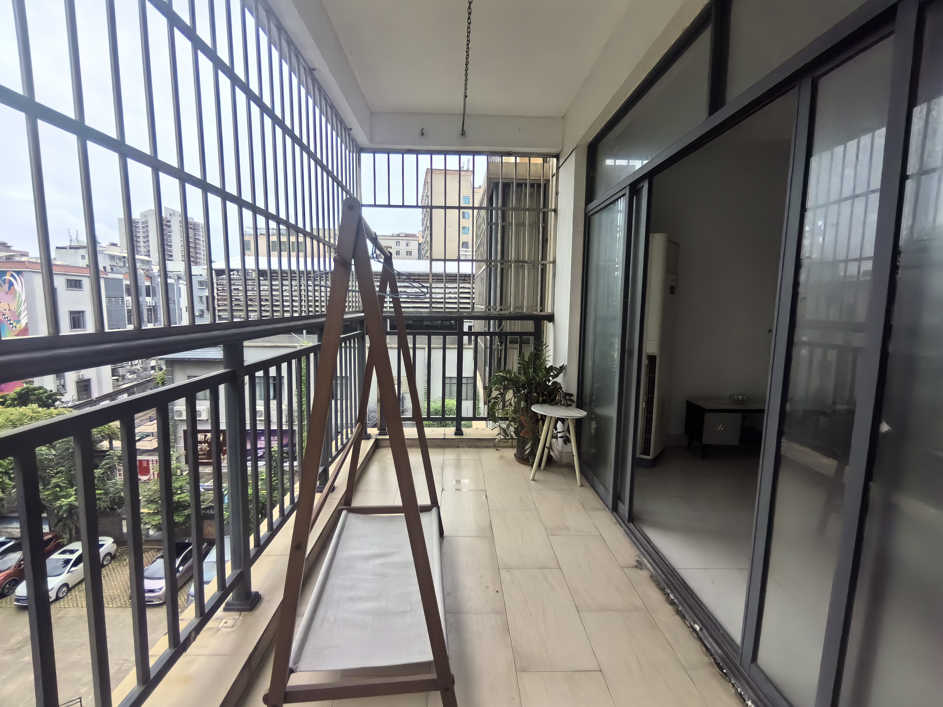 海岛阳光三期（阳光街城）  3室2厅2卫   2900.00元/月室内图
