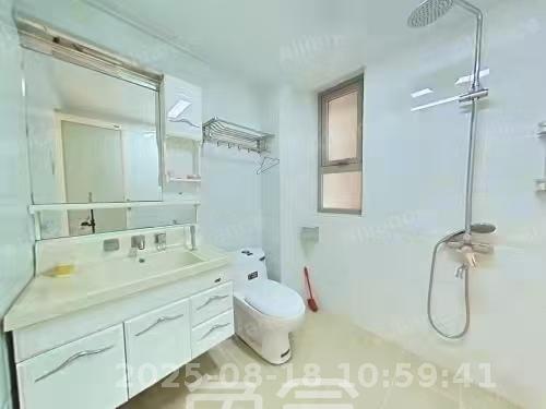 怡海星城 1室0厅0卫 1700.0元/月 怡海星城 1室0厅0卫 1700.0元/月室内图