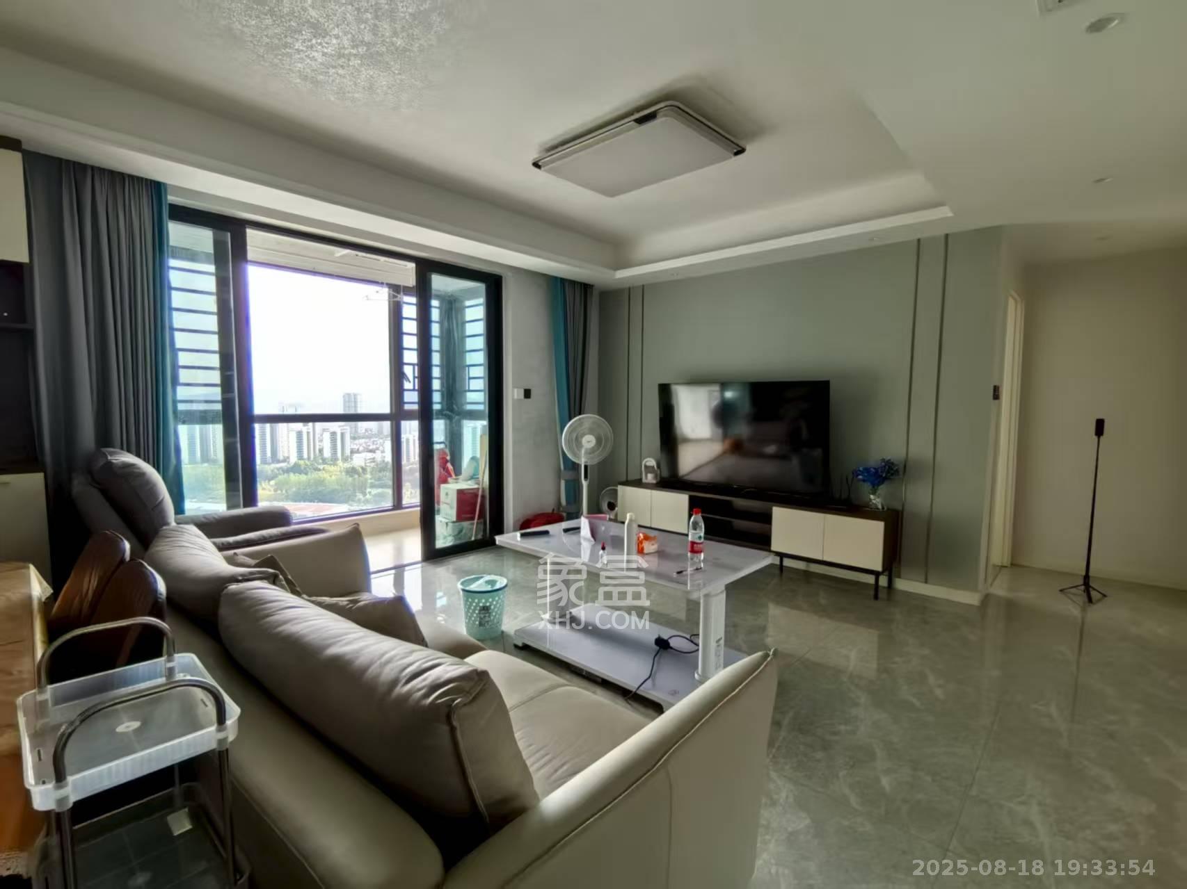 万科金色梦想B区  4室2厅2卫    3600.0元/月 万科金色梦想B区  4室2厅2卫    3600.0元/月室内图