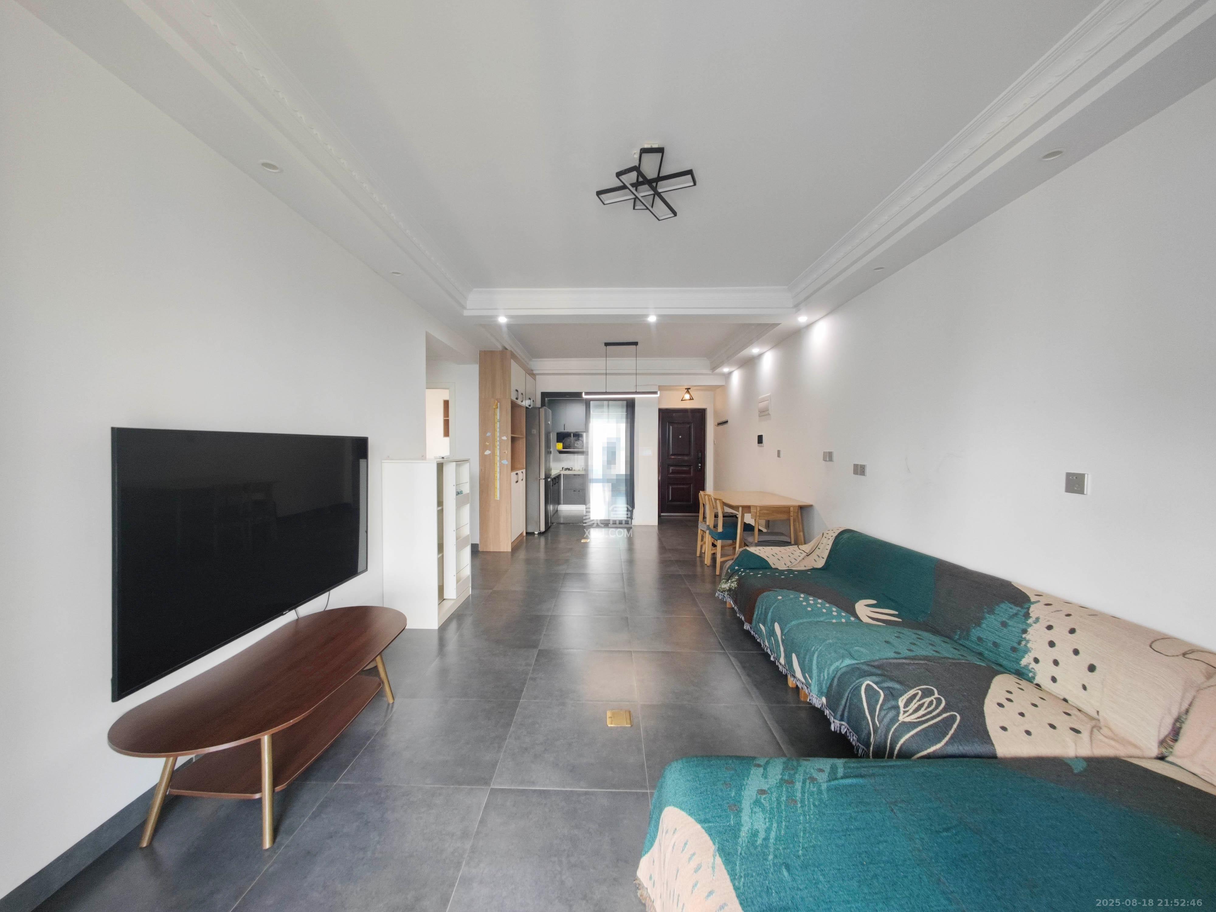 中建嘉和城 3室2厅1卫 85.0万 中建嘉和城 3室2厅1卫 85.0万客厅