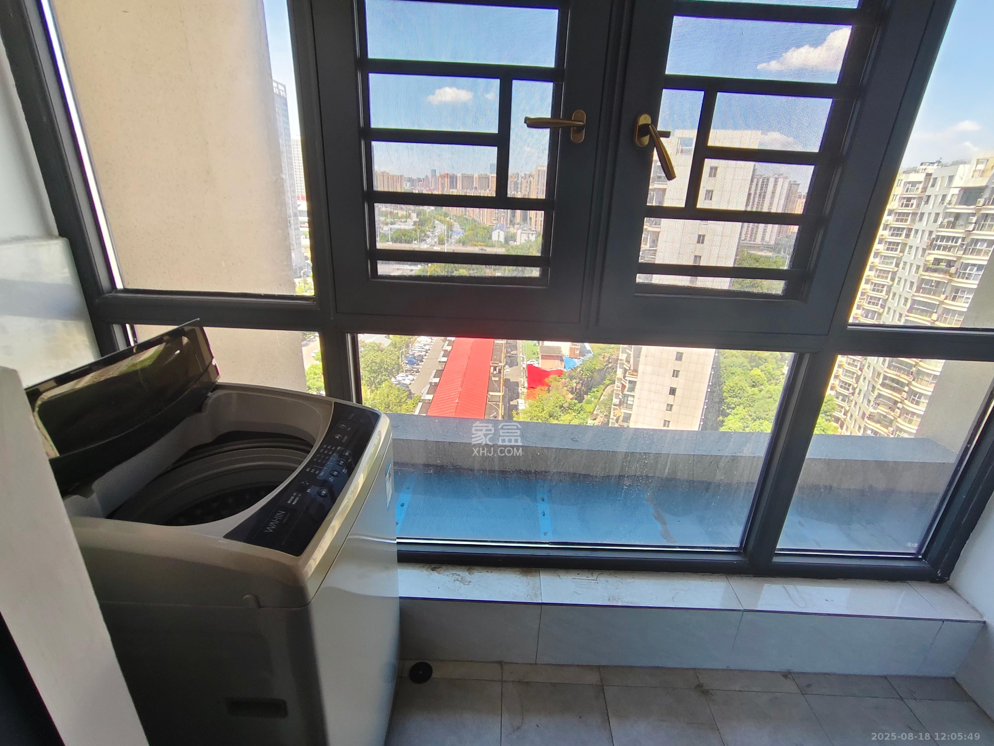 美林美寓  1室1厅1卫    1800.0元/月 美林美寓  1室1厅1卫    1800.0元/月室内图