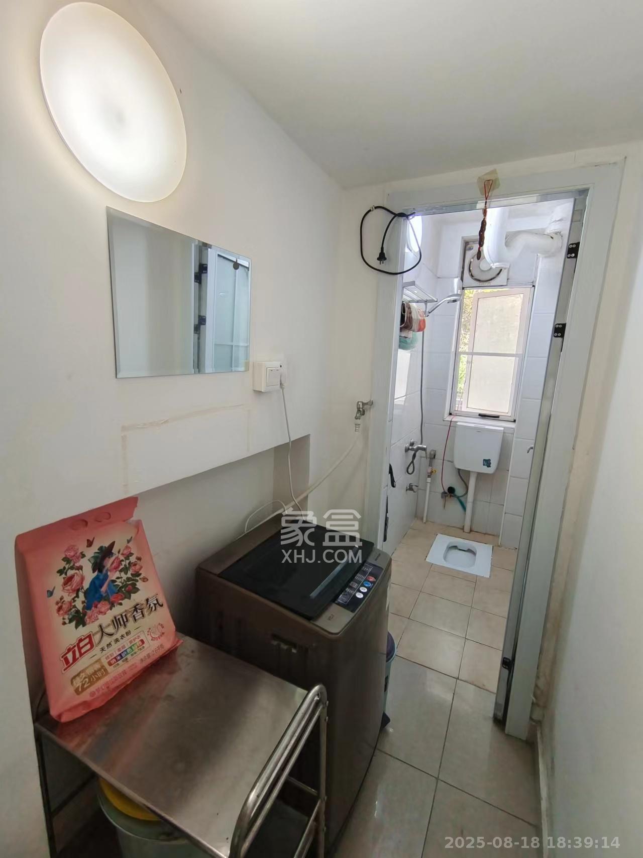 中国水电八局宿舍 3室2厅1卫 2200.0元/月 中国水电八局宿舍 3室2厅1卫 2200.0元/月室内图