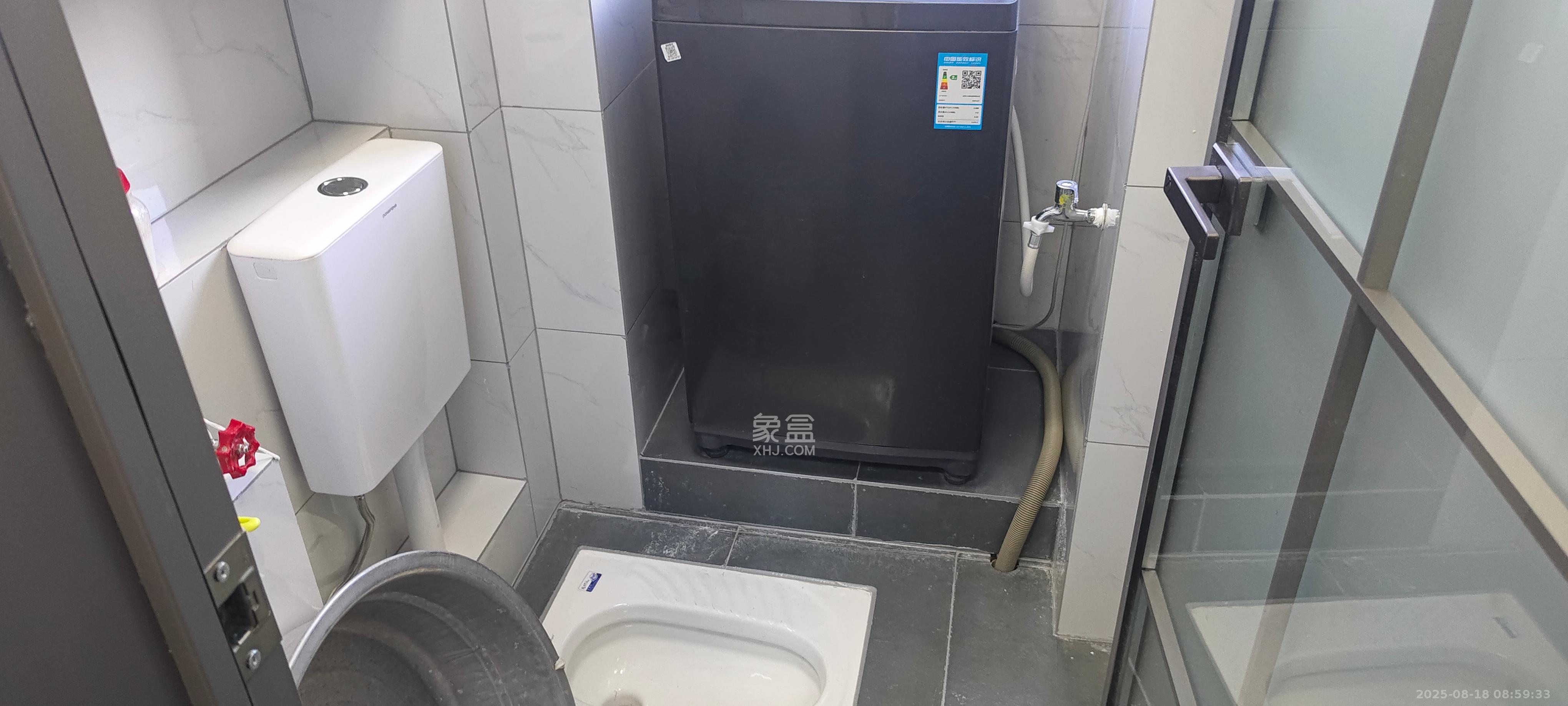 周南中学宿舍  2室1厅1卫    1900.0元/月室内图