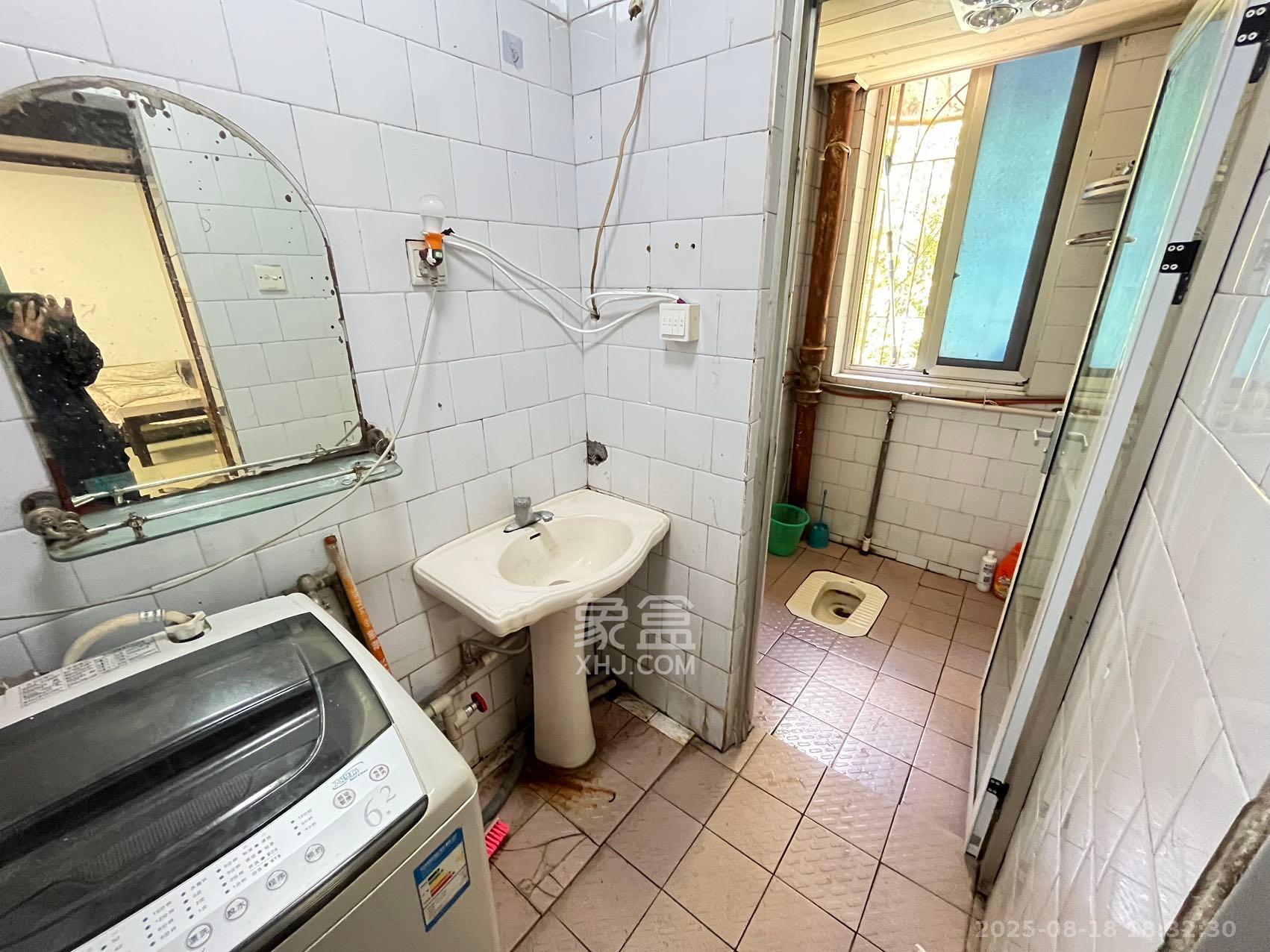 省六运公司宿舍 2室2厅1卫 1850.0元/月 省六运公司宿舍 2室2厅1卫 1850.0元/月室内图