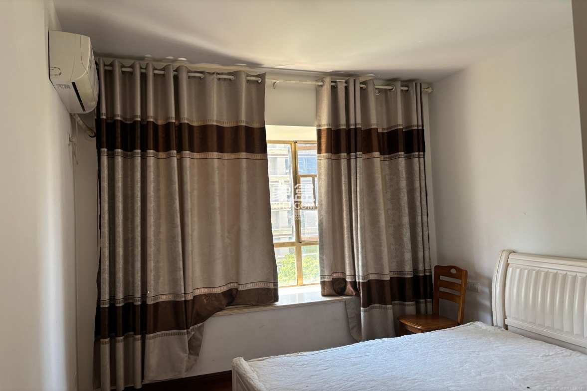 江山帝景雅典  2室2厅1卫    1900.0元/月 江山帝景雅典  2室2厅1卫    1900.0元/月室内图