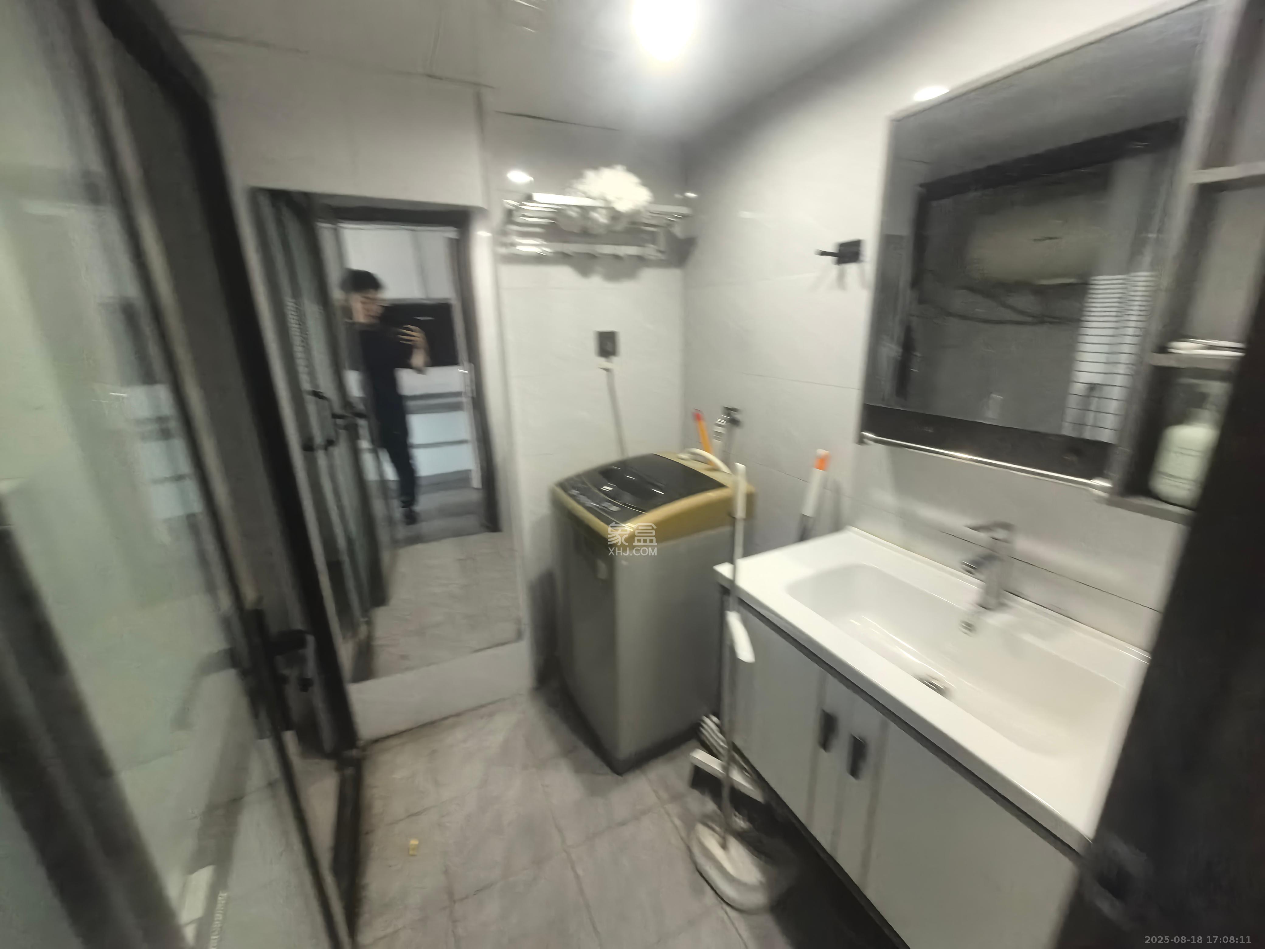 荣盛花语书苑  2室0厅0卫    2400.0元/月 荣盛花语书苑  2室0厅0卫    2400.0元/月室内图