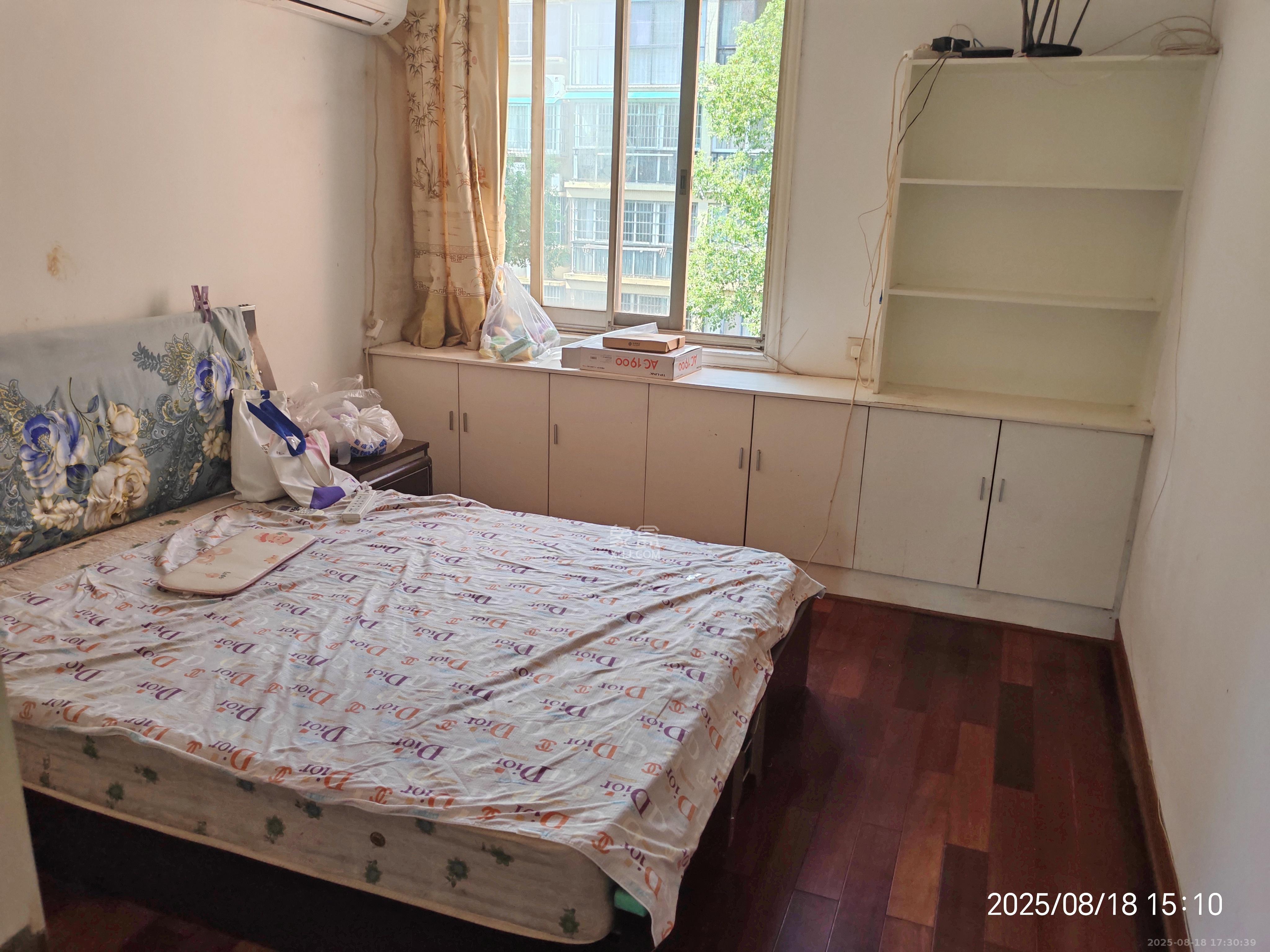 湘卫花苑  2室1厅1卫    1800.0元/月 湘卫花苑  2室1厅1卫    1800.0元/月室内图