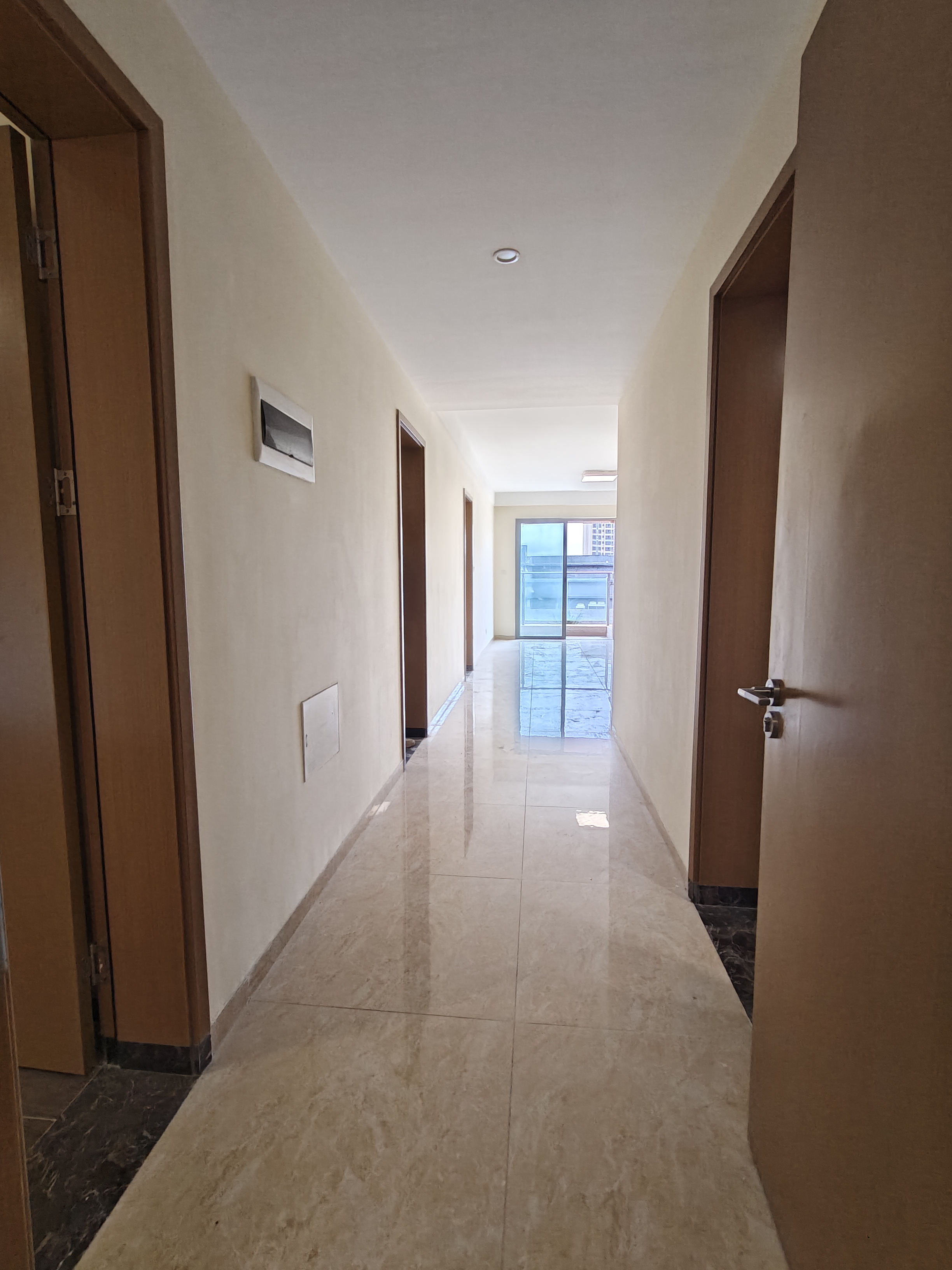 观澜湖新城 3室2厅2卫 150.0万 观澜湖新城 3室2厅2卫 150.0万客厅