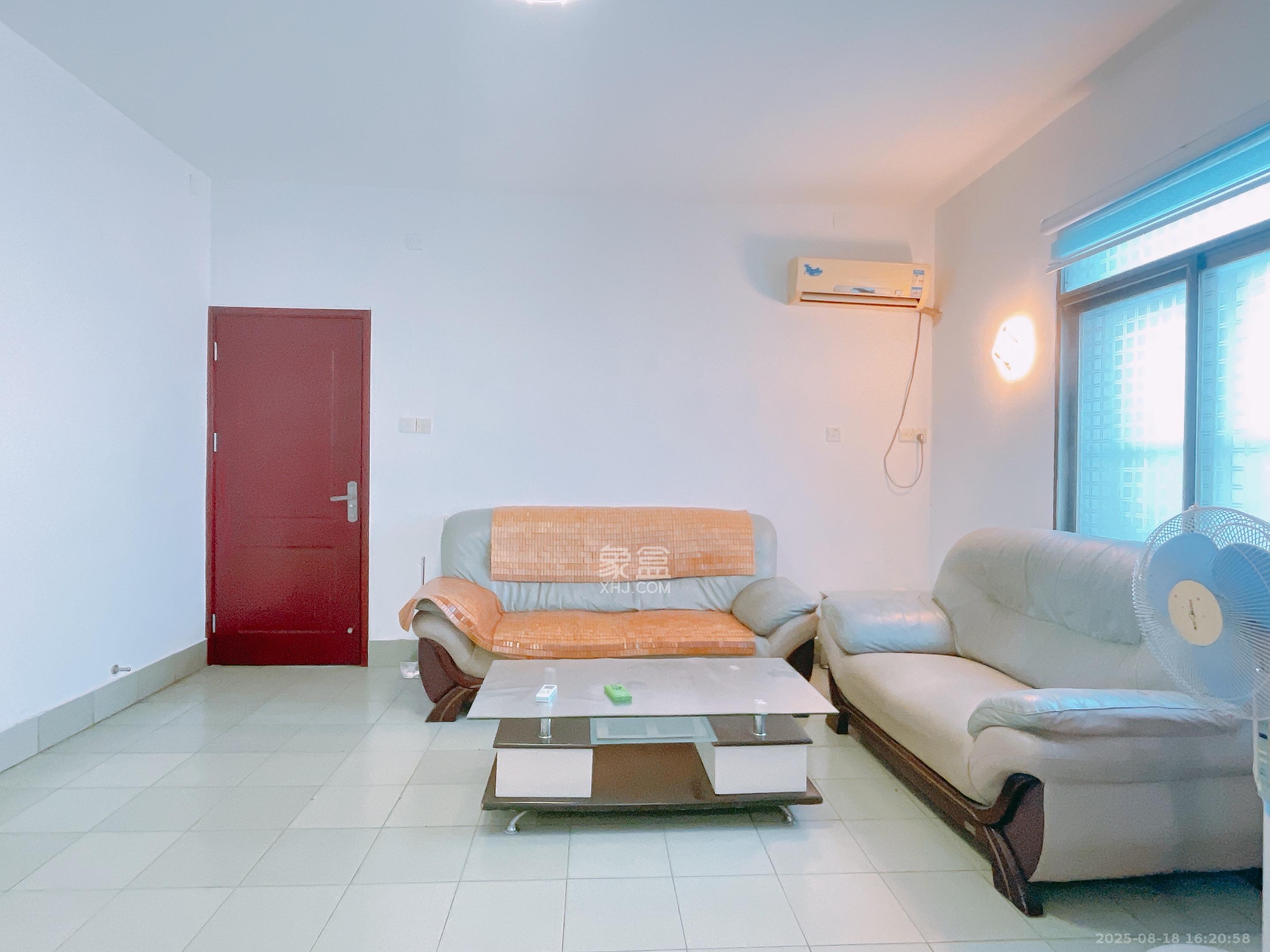 营盘东路、营盘西路散盘  2室1厅1卫    2100.0元/月室内图