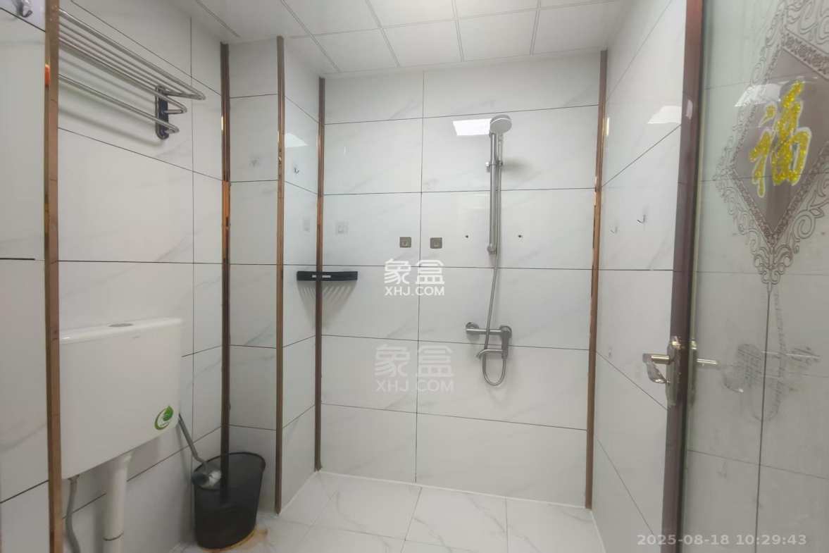 流金岁月-华晨国际 3室2厅1卫 2900.0元/月 流金岁月-华晨国际 3室2厅1卫 2900.0元/月室内图