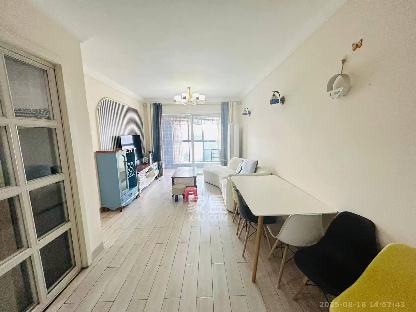 兰亭湾畔 3室2厅1卫 2800.0元/月 兰亭湾畔 3室2厅1卫 2800.0元/月室内图