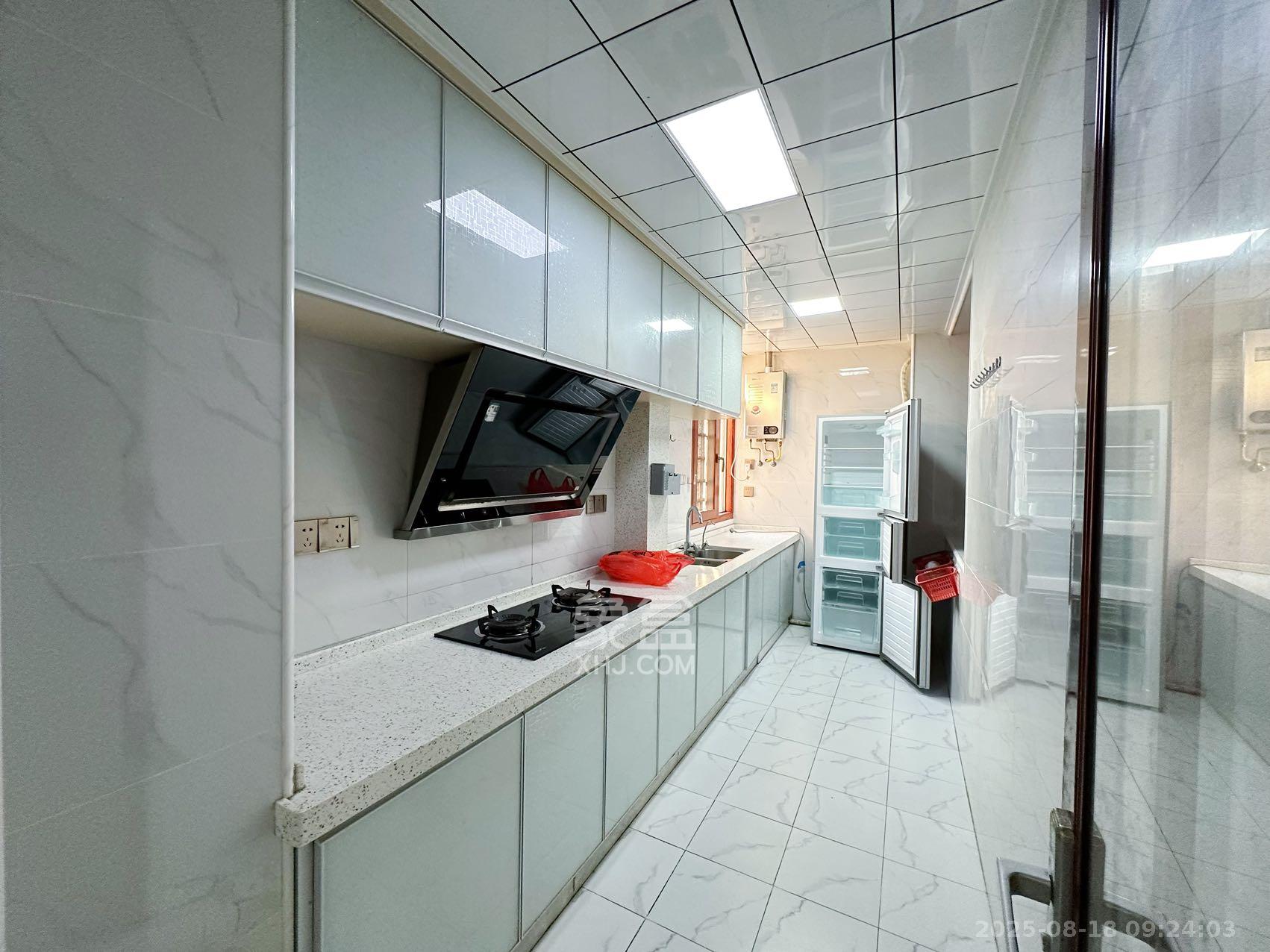 滨河嘉园  2室1厅1卫    2100.0元/月 滨河嘉园  2室1厅1卫    2100.0元/月室内图