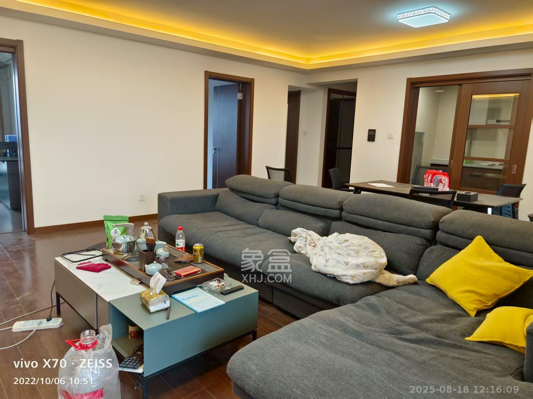 万科金域缇香  4室2厅2卫    4000.0元/月 万科金域缇香  4室2厅2卫    4000.0元/月室内图