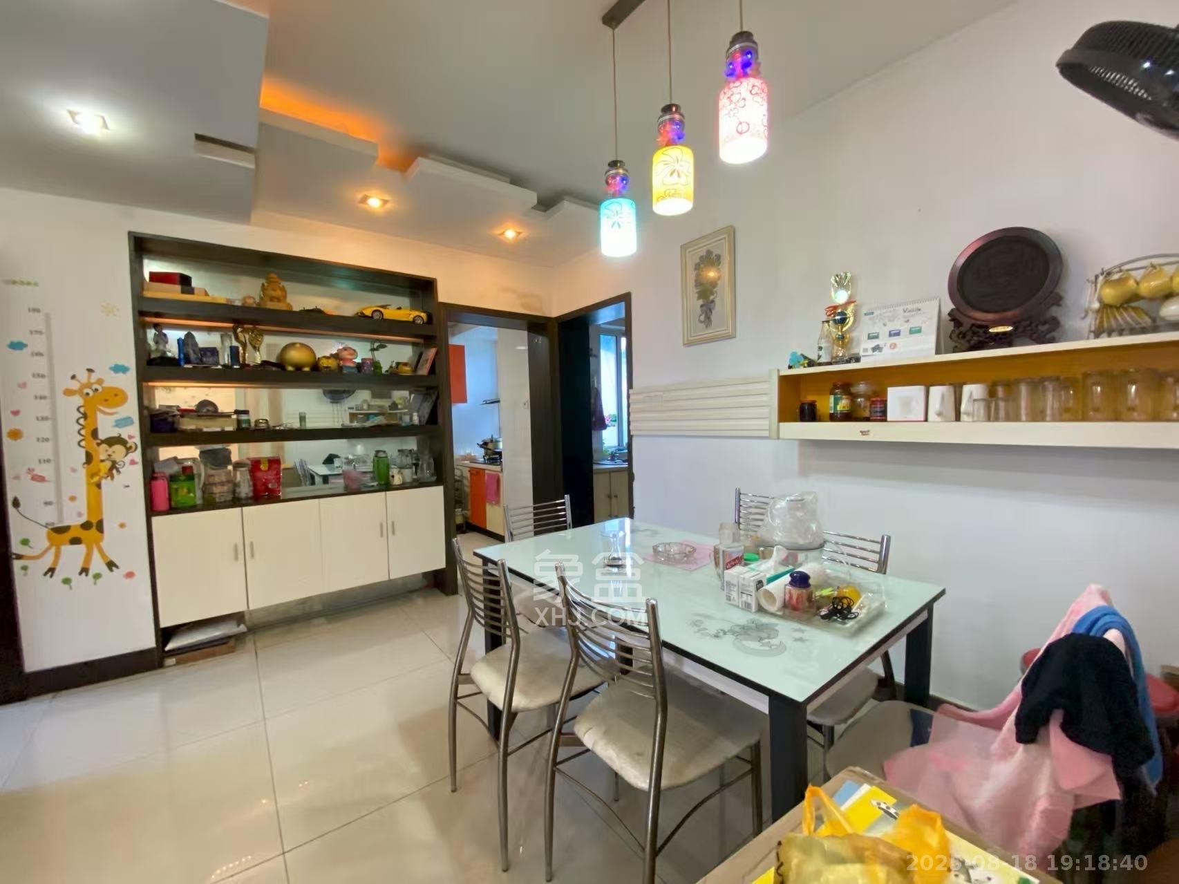 四方小区 2室2厅1卫 1650.0元/月 四方小区 2室2厅1卫 1650.0元/月室内图