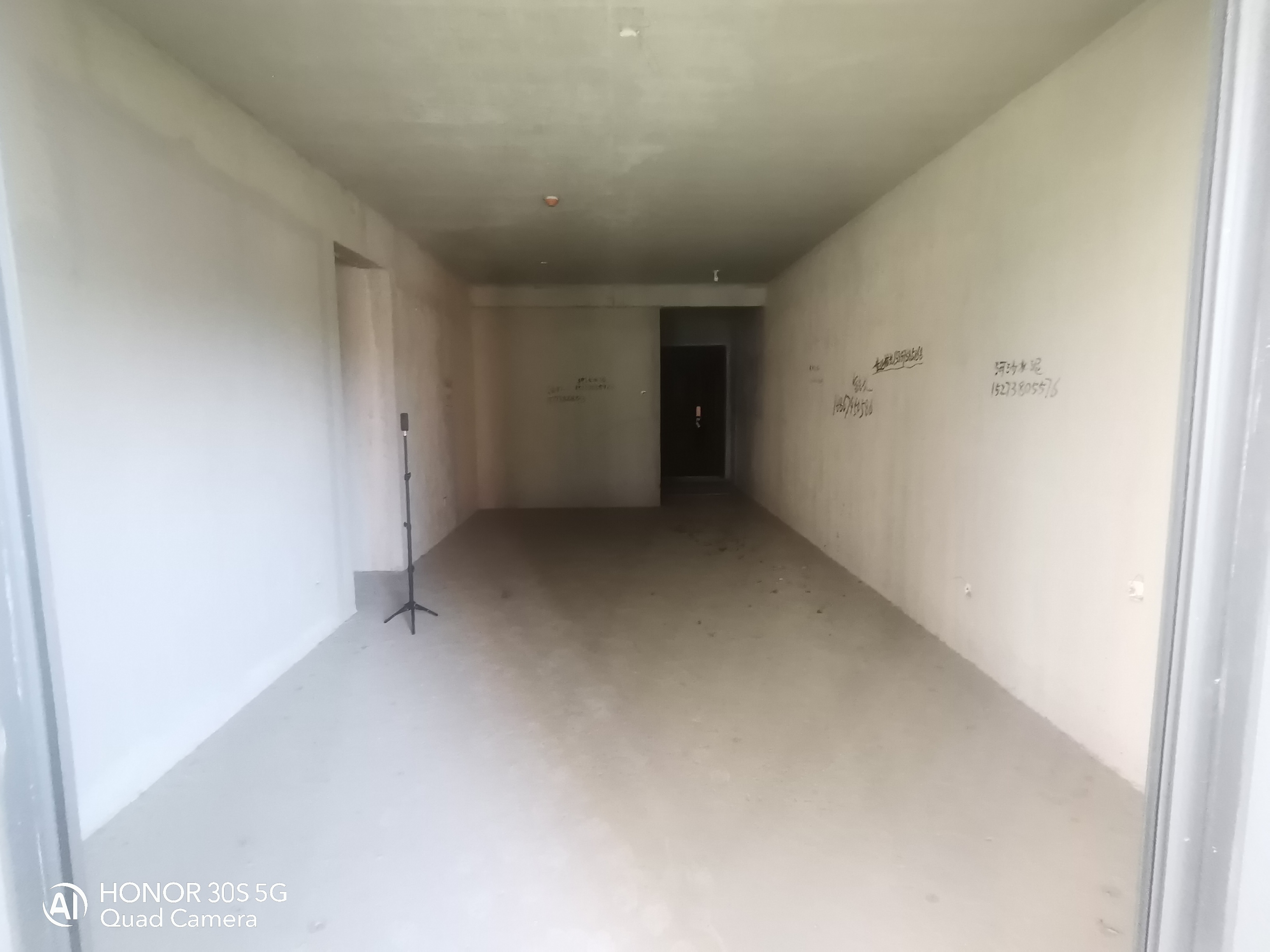 宁邦中心(文华里) 3室2厅2卫 55.8万 宁邦中心(文华里) 3室2厅2卫 55.8万室内图