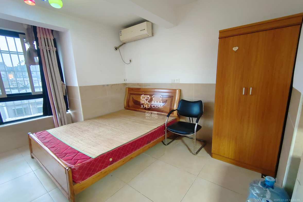 星沙派  1室1厅1卫    850.0元/月 星沙派  1室1厅1卫    850.0元/月室内图