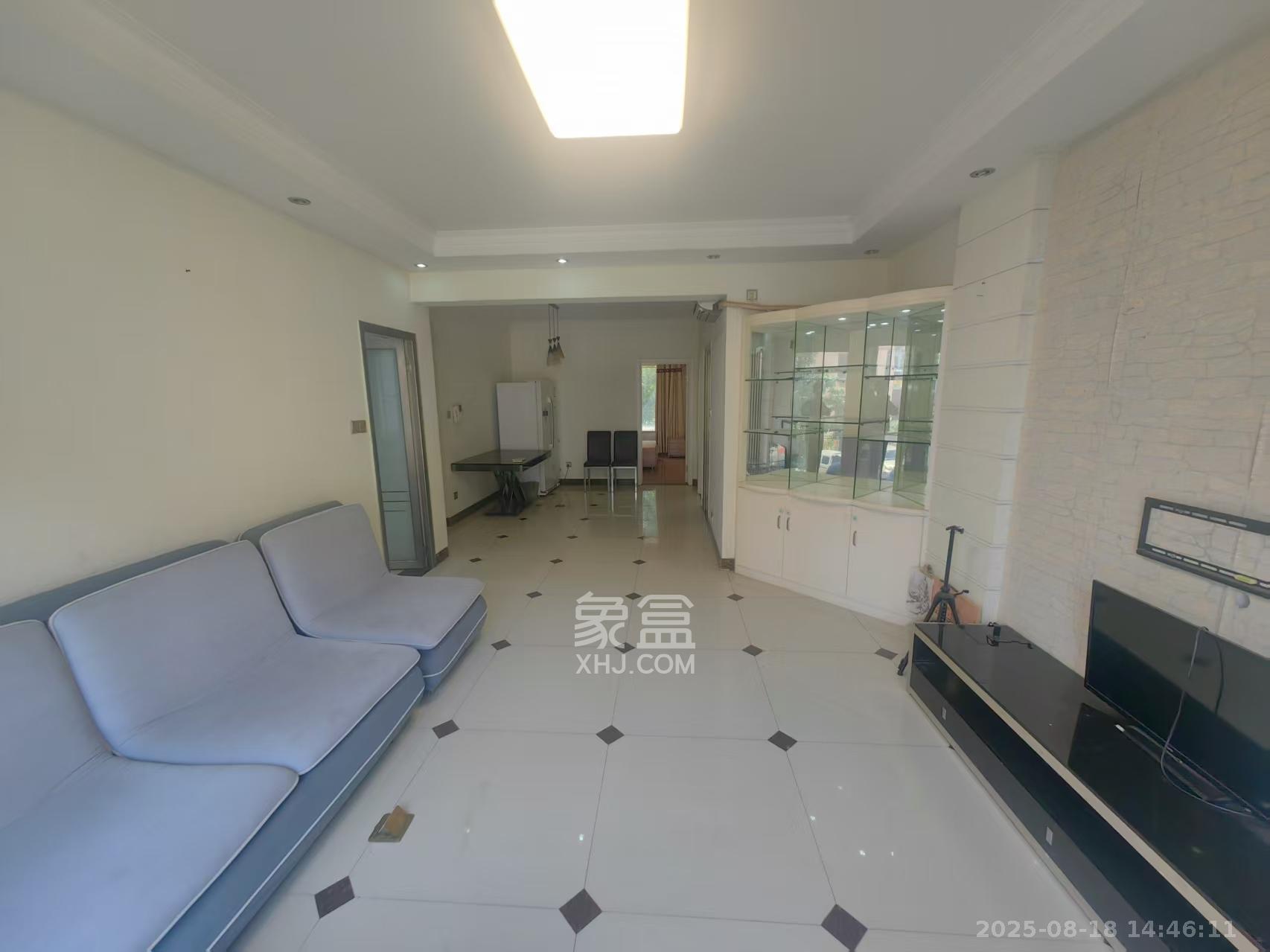 怡海星城  1室2厅1卫    1400.0元/月 怡海星城  1室2厅1卫    1400.0元/月