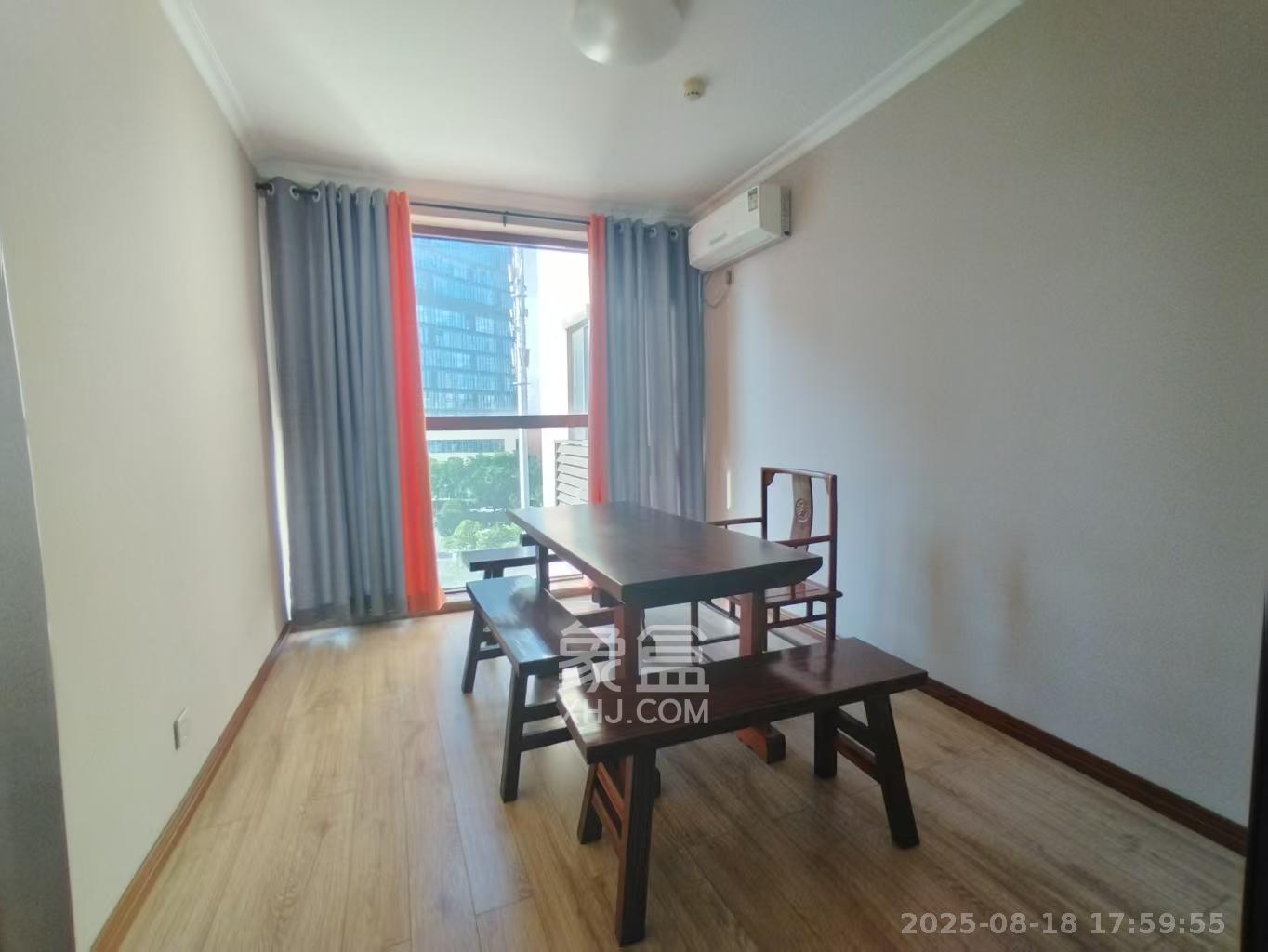 世茂外滩里(世茂铂翠湾三期) 4室2厅2卫 4600.0元/月 世茂外滩里(世茂铂翠湾三期) 4室2厅2卫 4600.0元/月室内图