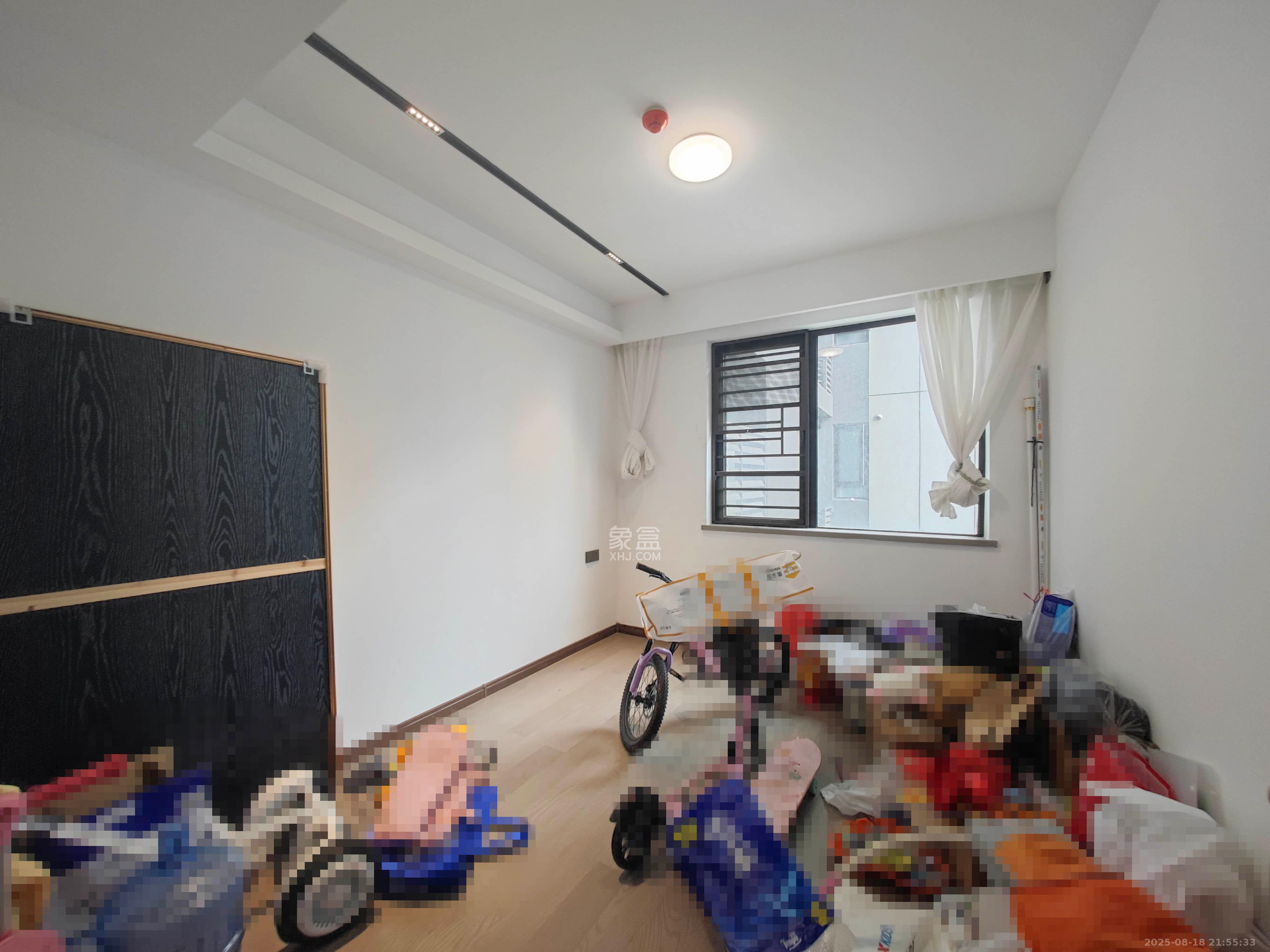 万科魅力之城 4室2厅3卫 270.0万 万科魅力之城 4室2厅3卫 270.0万其他