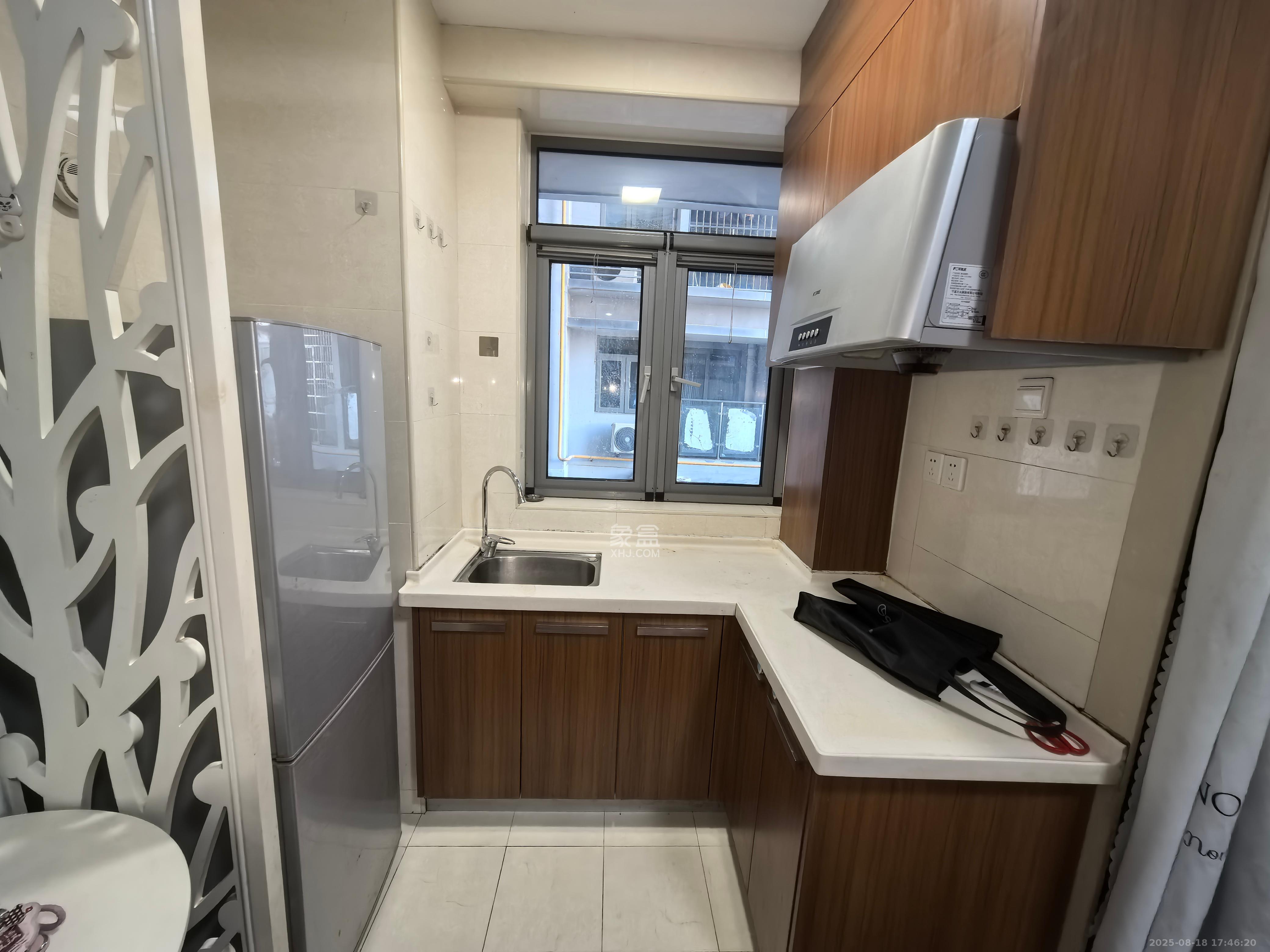 环宇天地、中海地产(中信城市广场二期) 1室1厅1卫 1100.0元/月 环宇天地、中海地产(中信城市广场二期) 1室1厅1卫 1100.0元/月室内图