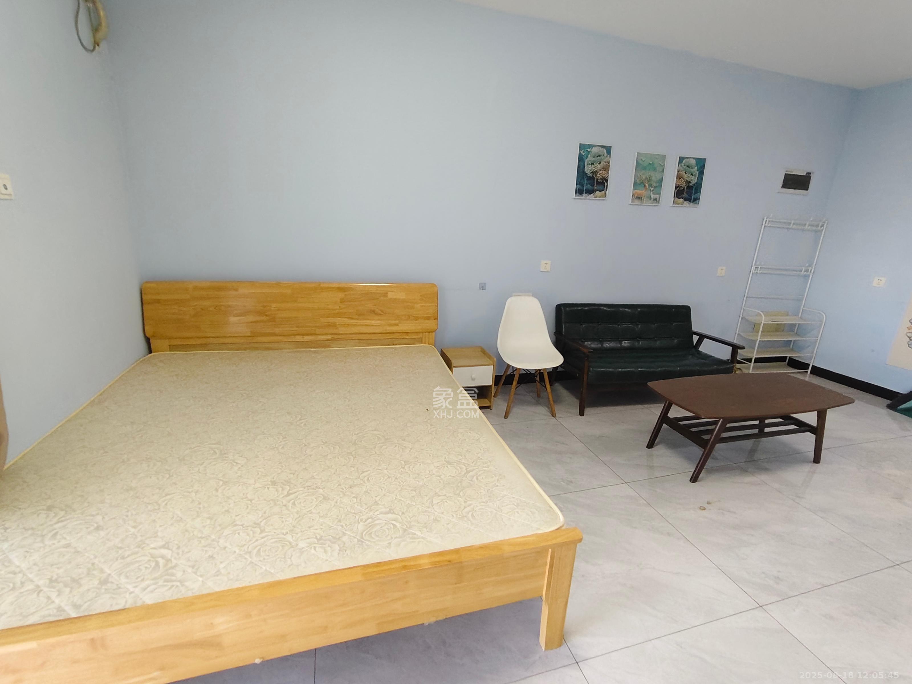 美林美寓  1室1厅1卫    1800.0元/月室内图