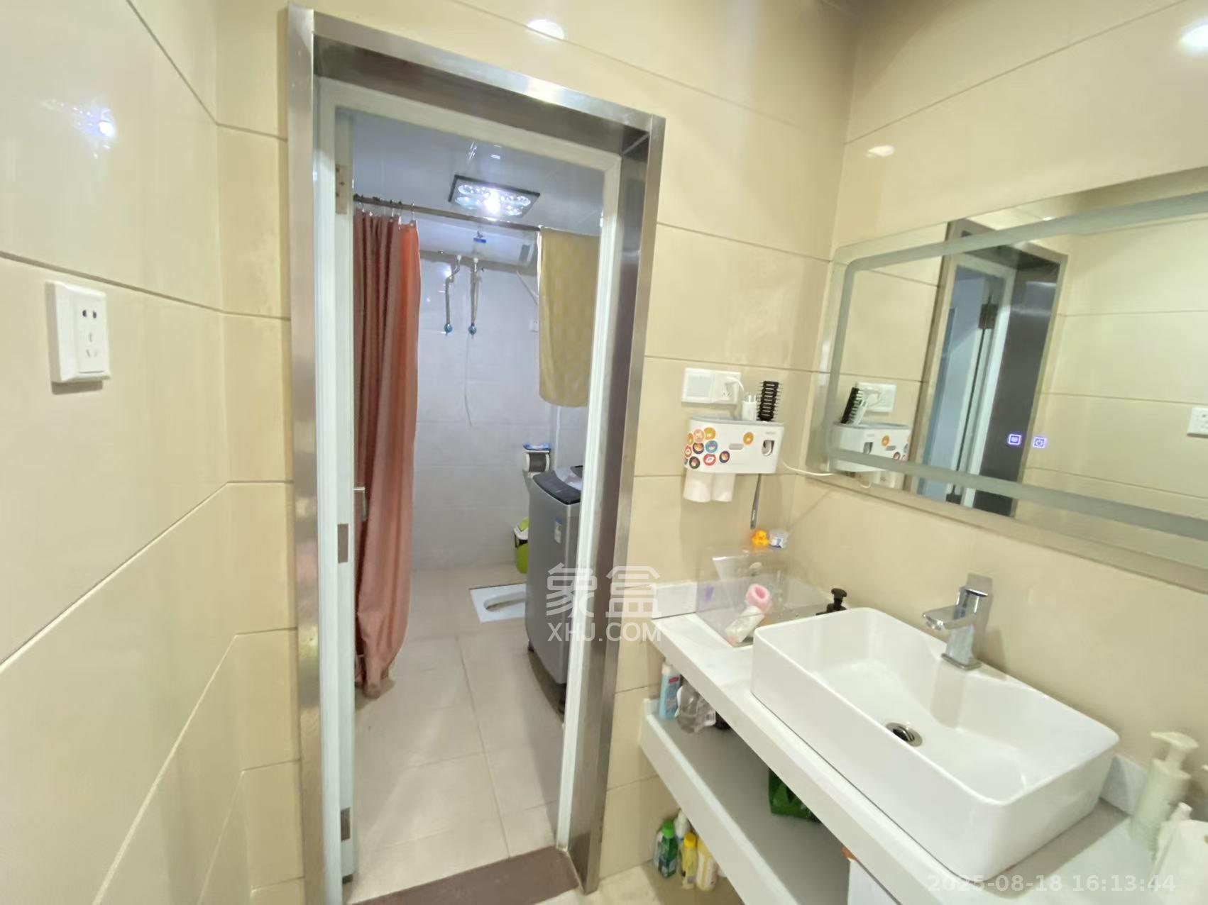 湘诚时速风标 2室2厅1卫 2600.0元/月 湘诚时速风标 2室2厅1卫 2600.0元/月室内图