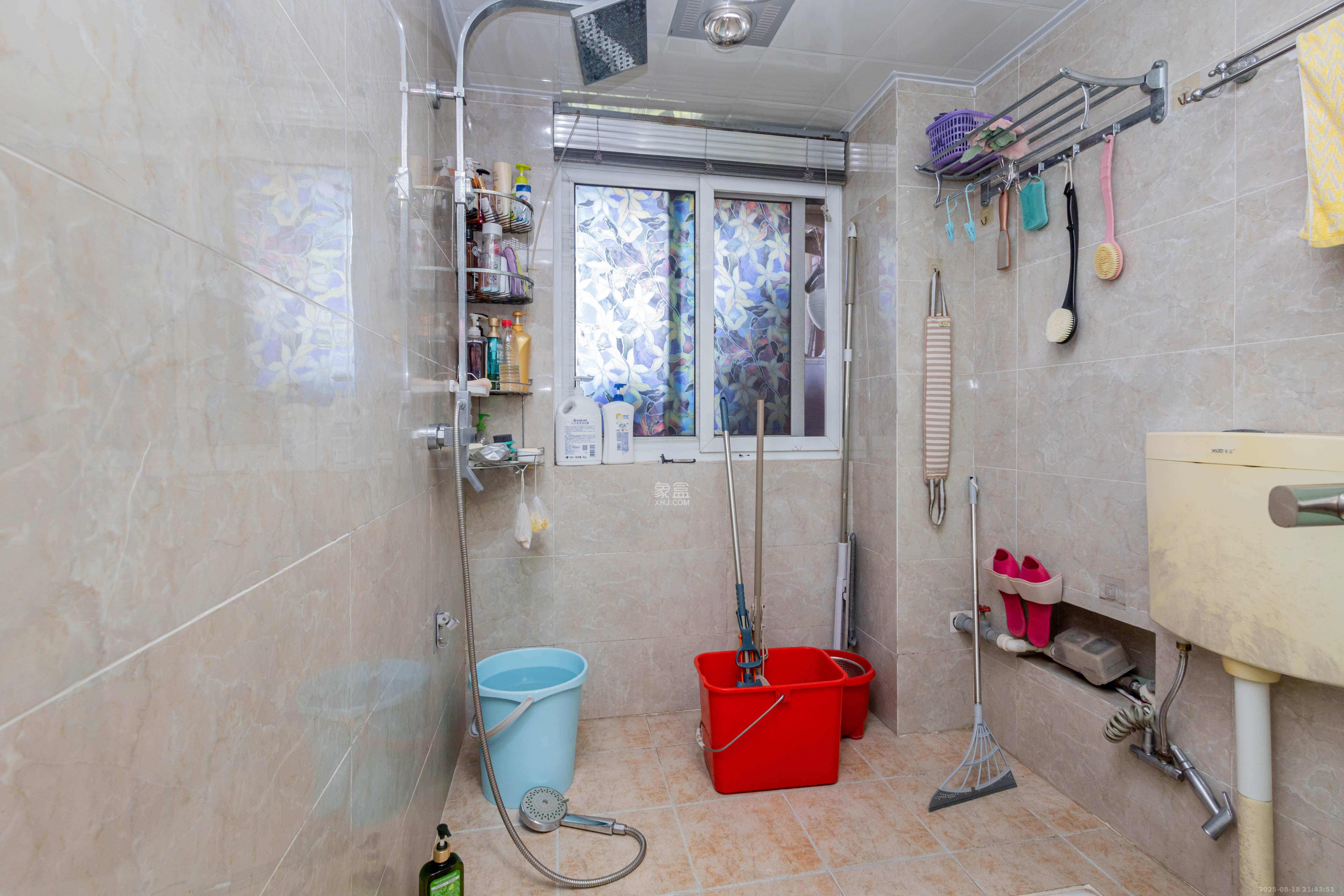 嘉盛和园  4室2厅2卫    142.0万 嘉盛和园  4室2厅2卫    142.0万卫生间