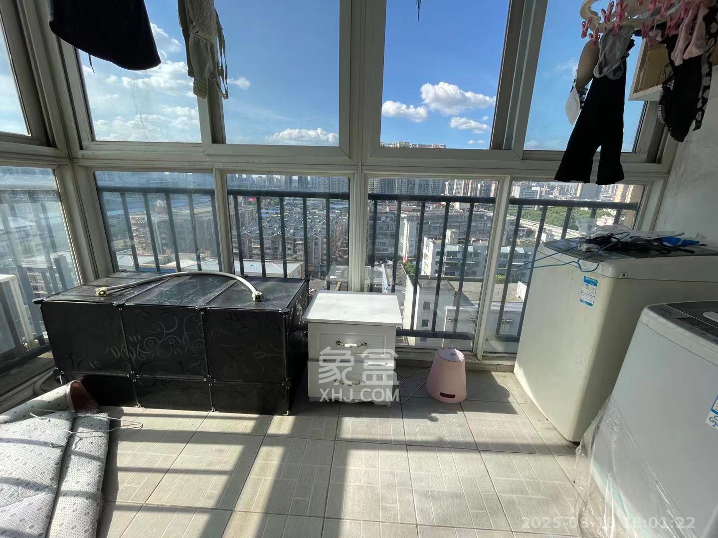 星典时代  2室0厅0卫    2000.0元/月室内图