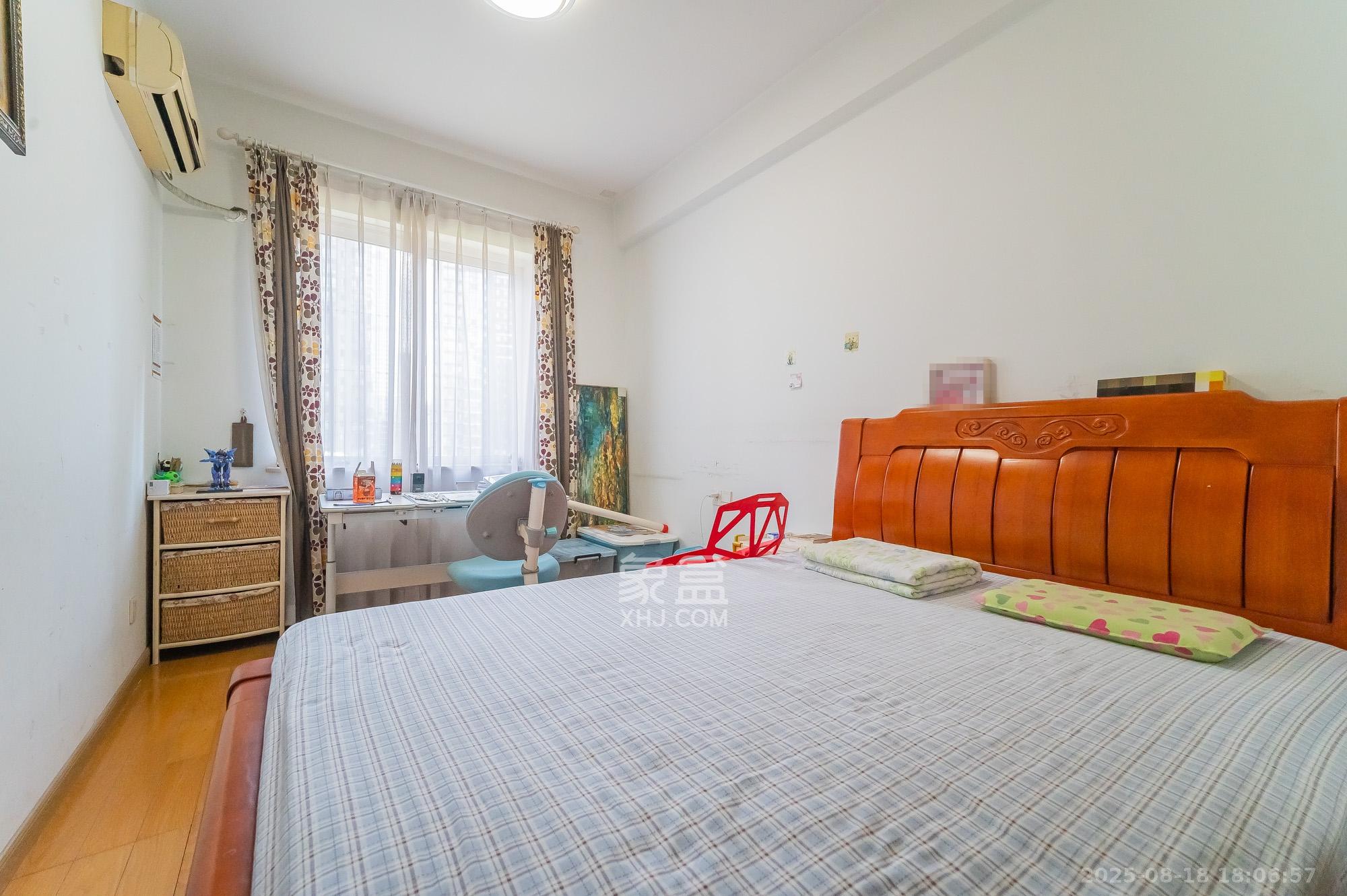 陶然居  4室2厅2卫    138.0万 陶然居  4室2厅2卫    138.0万卧室