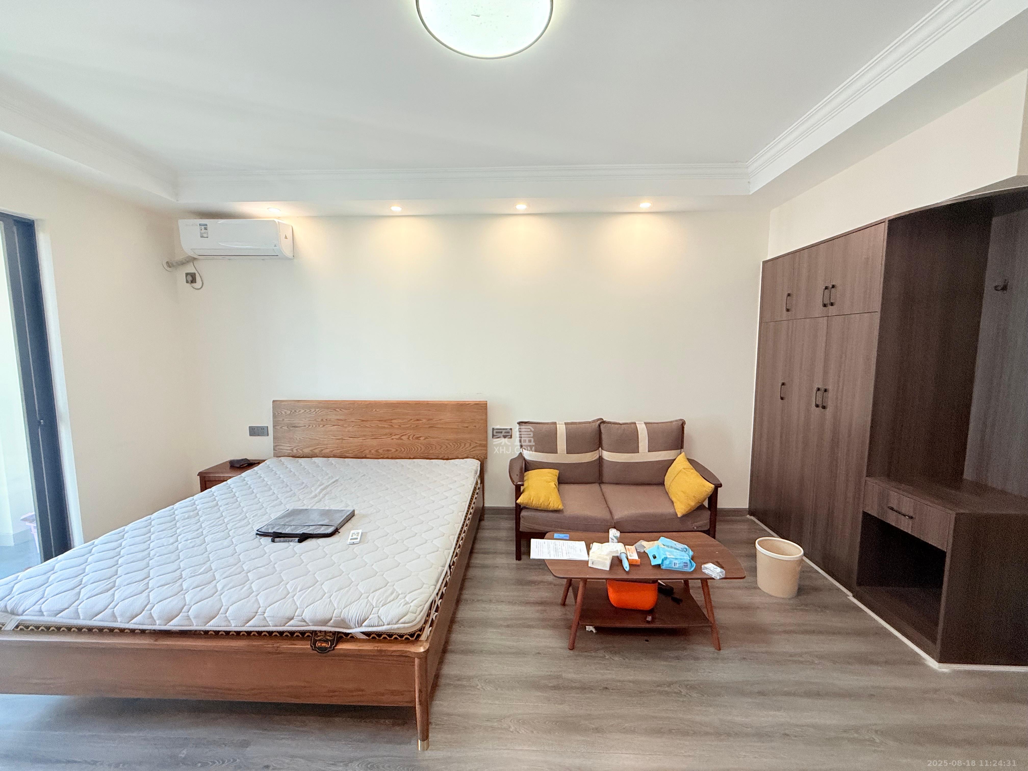 星城映象  1室1厅1卫    1600.0元/月室内图