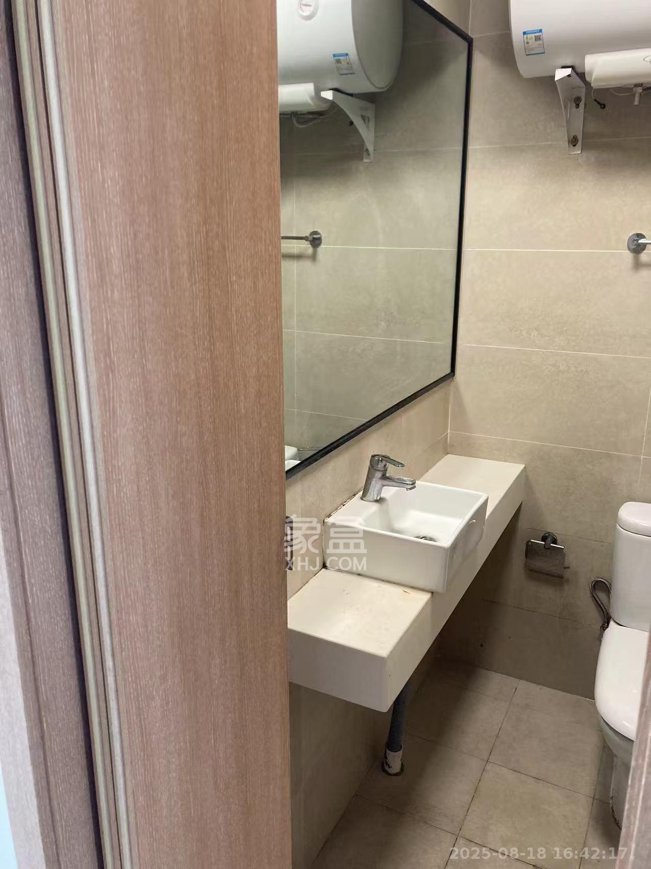 兰亭湾畔 1室1厅1卫 1000.00元/月 兰亭湾畔 1室1厅1卫 1000.00元/月室内图