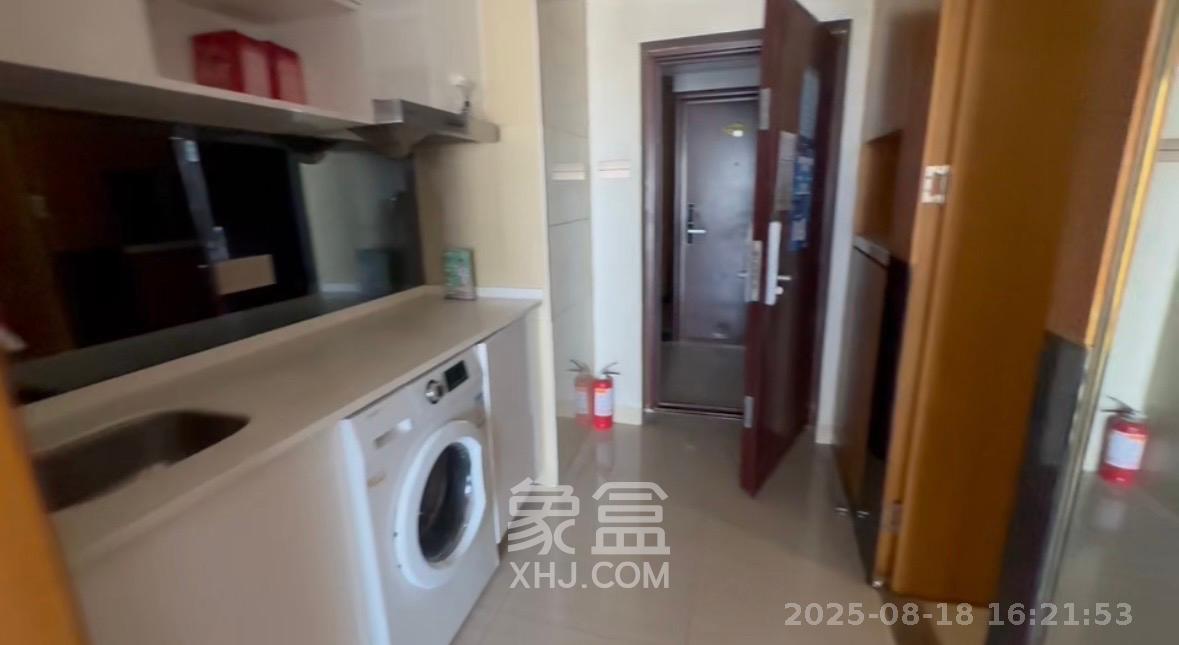 五一钻界  1室1厅1卫   2350.00元/月室内图