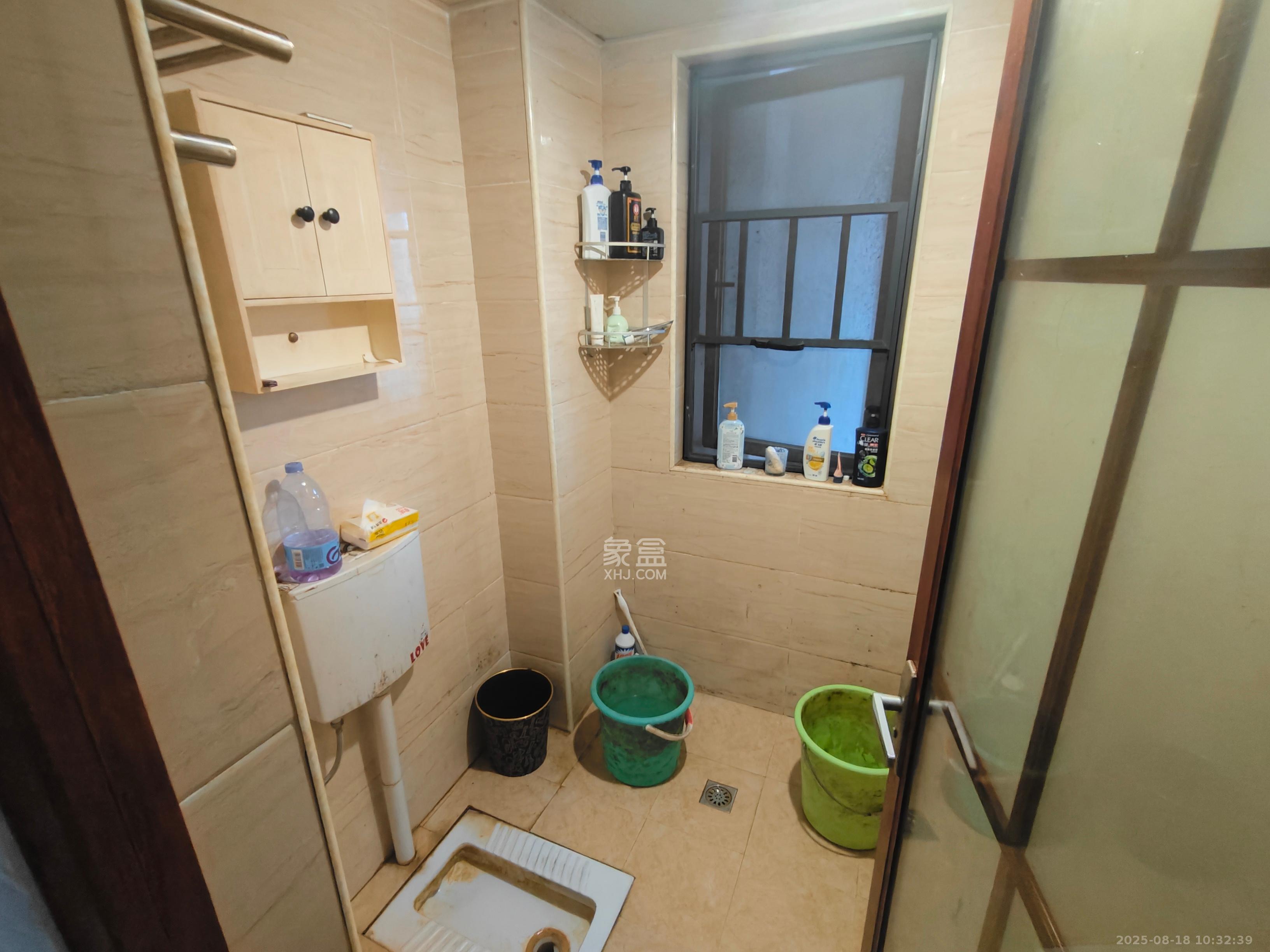 阳光城尚东湾青云苑 3室2厅1卫 2400.0元/月 阳光城尚东湾青云苑 3室2厅1卫 2400.0元/月室内图