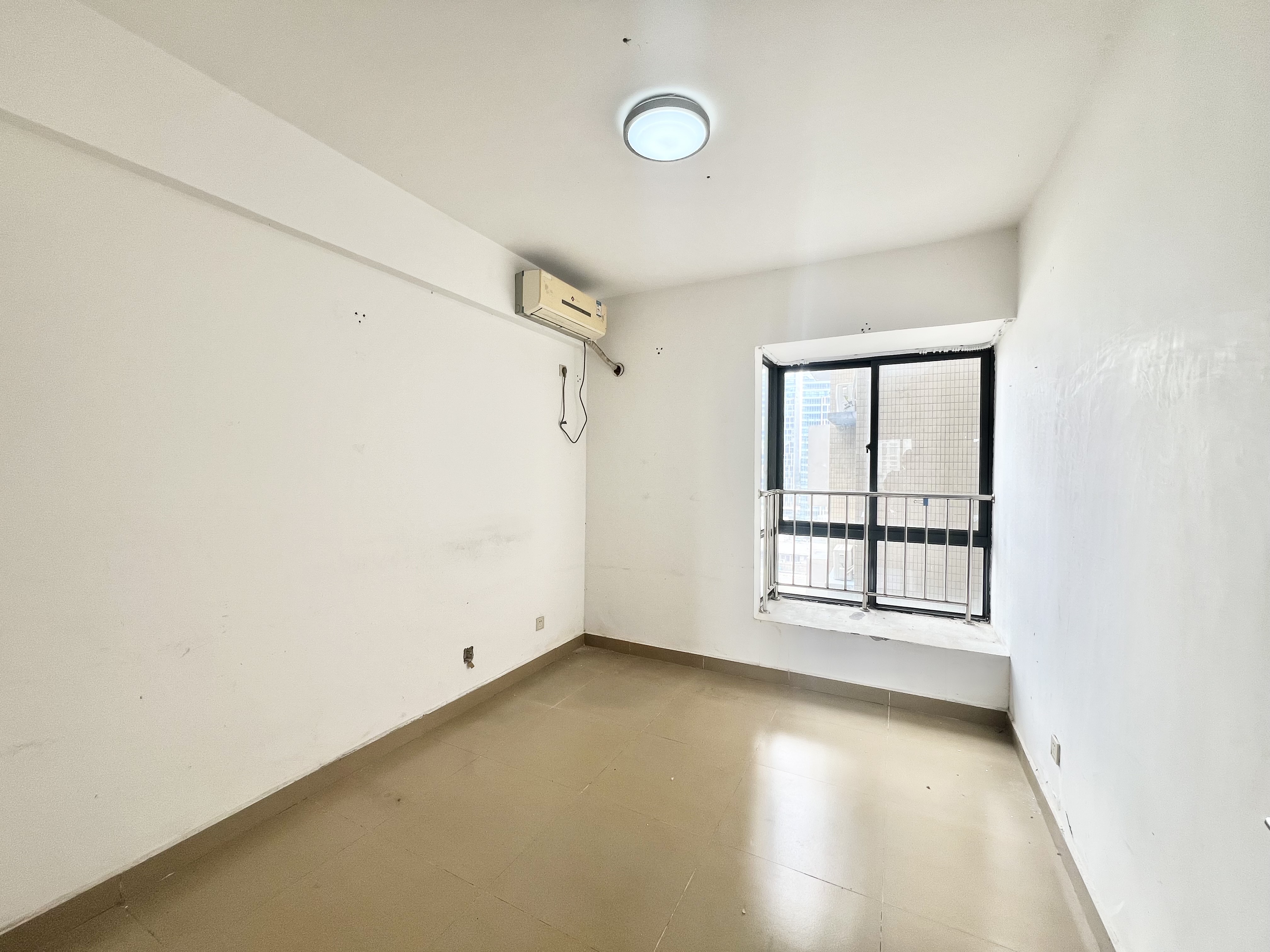 金海广场 4室2厅2卫 4000.0元/月 金海广场 4室2厅2卫 4000.0元/月室内图