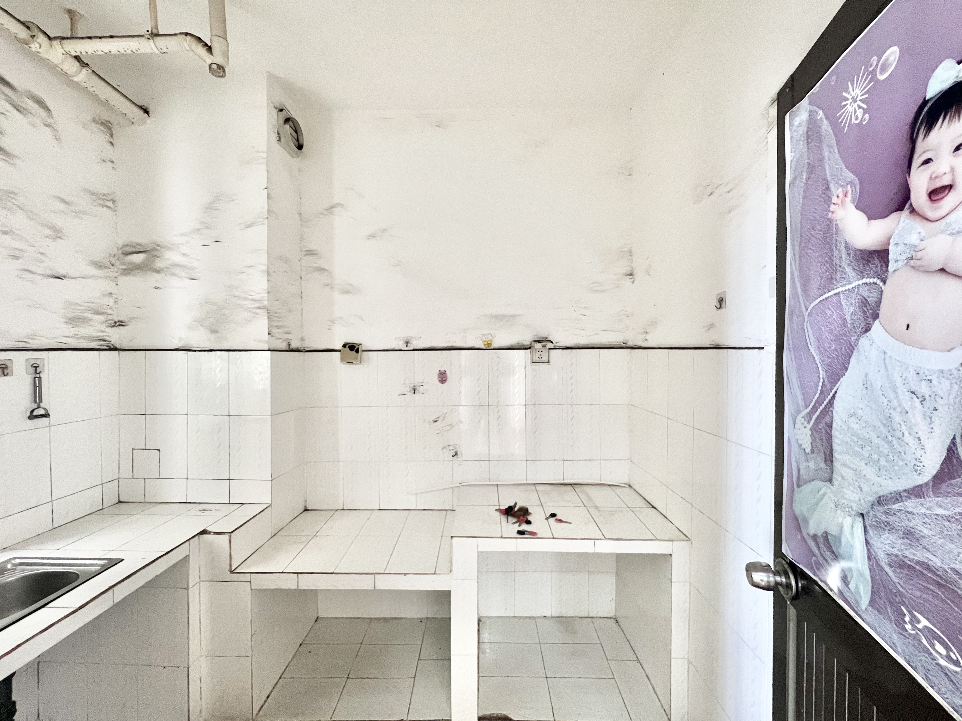 金海广场 4室2厅2卫 4000.0元/月 金海广场 4室2厅2卫 4000.0元/月室内图