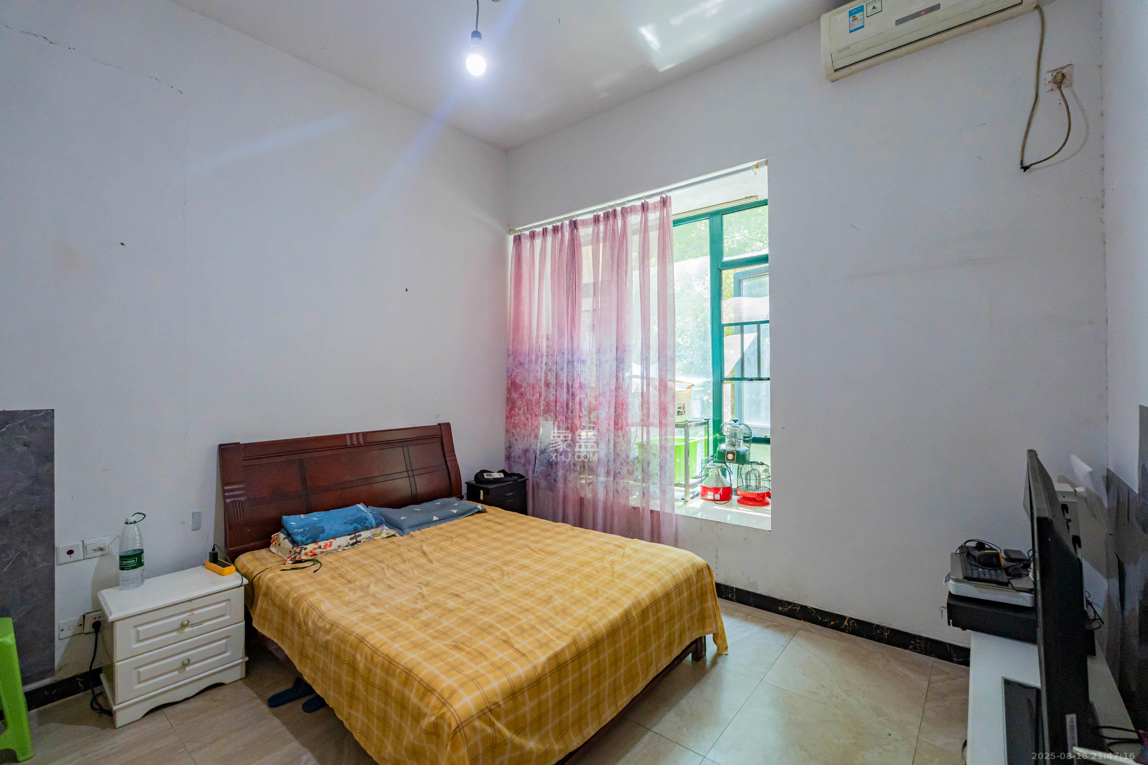 恒大雅苑 4室2厅2卫 108.0万 恒大雅苑 4室2厅2卫 108.0万卧室