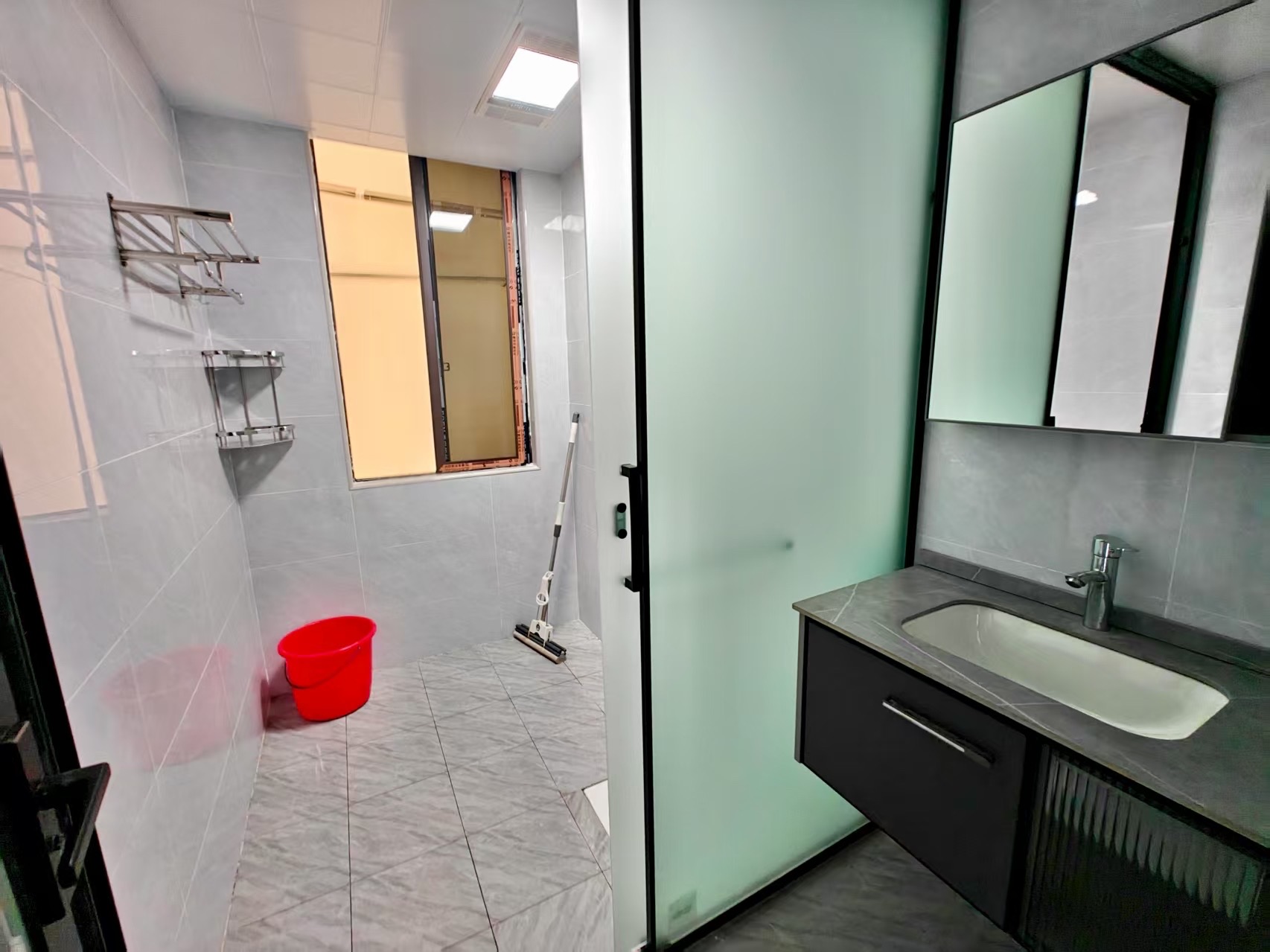 金钟大悦城 3室2厅2卫 2100.0元/月 金钟大悦城 3室2厅2卫 2100.0元/月室内图