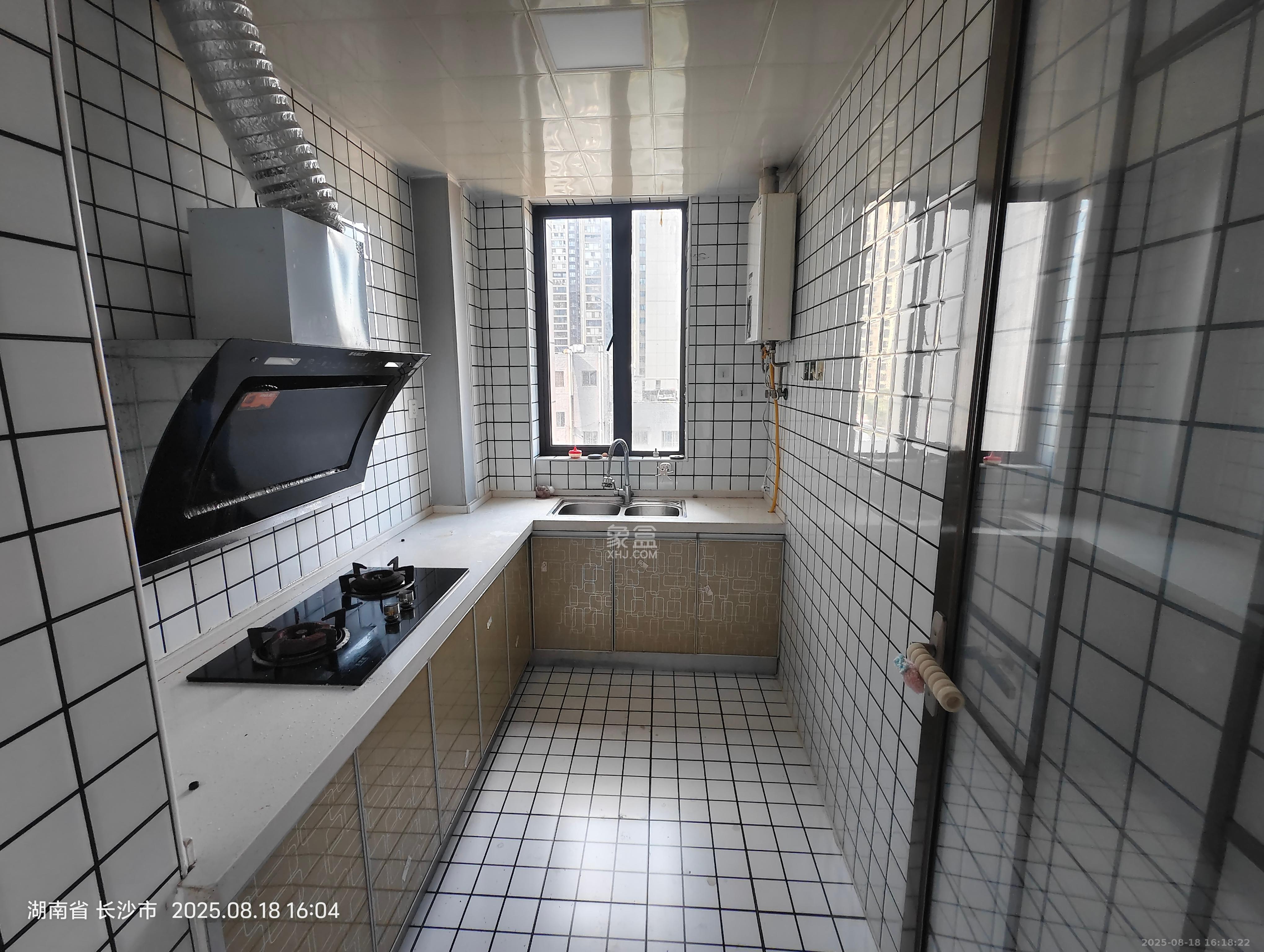 锦天金岸雅苑  3室1厅1卫    3000.0元/月 锦天金岸雅苑  3室1厅1卫    3000.0元/月室内图1