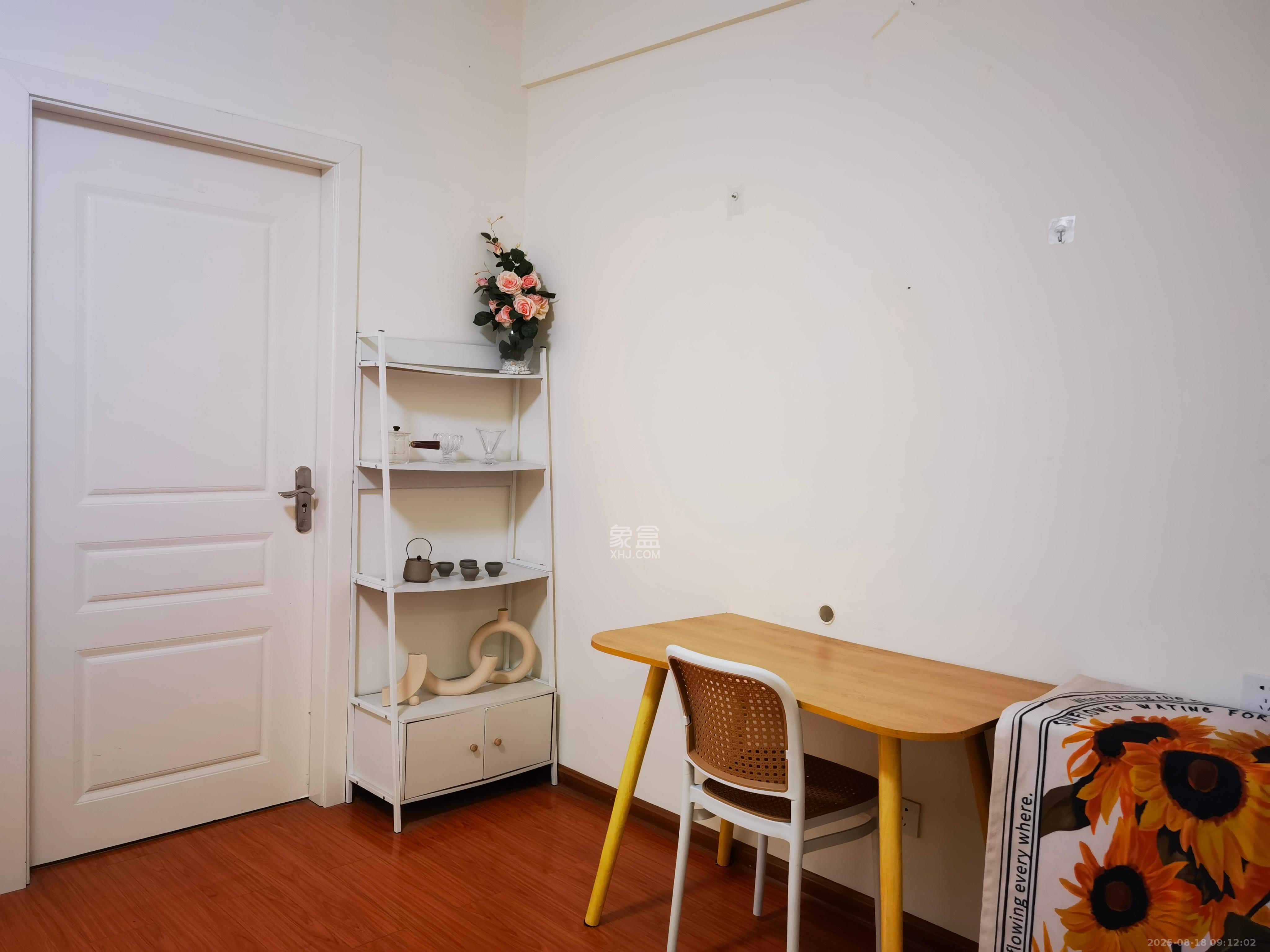 东友星座 1室1厅1卫 2200.0元/月 东友星座 1室1厅1卫 2200.0元/月室内图