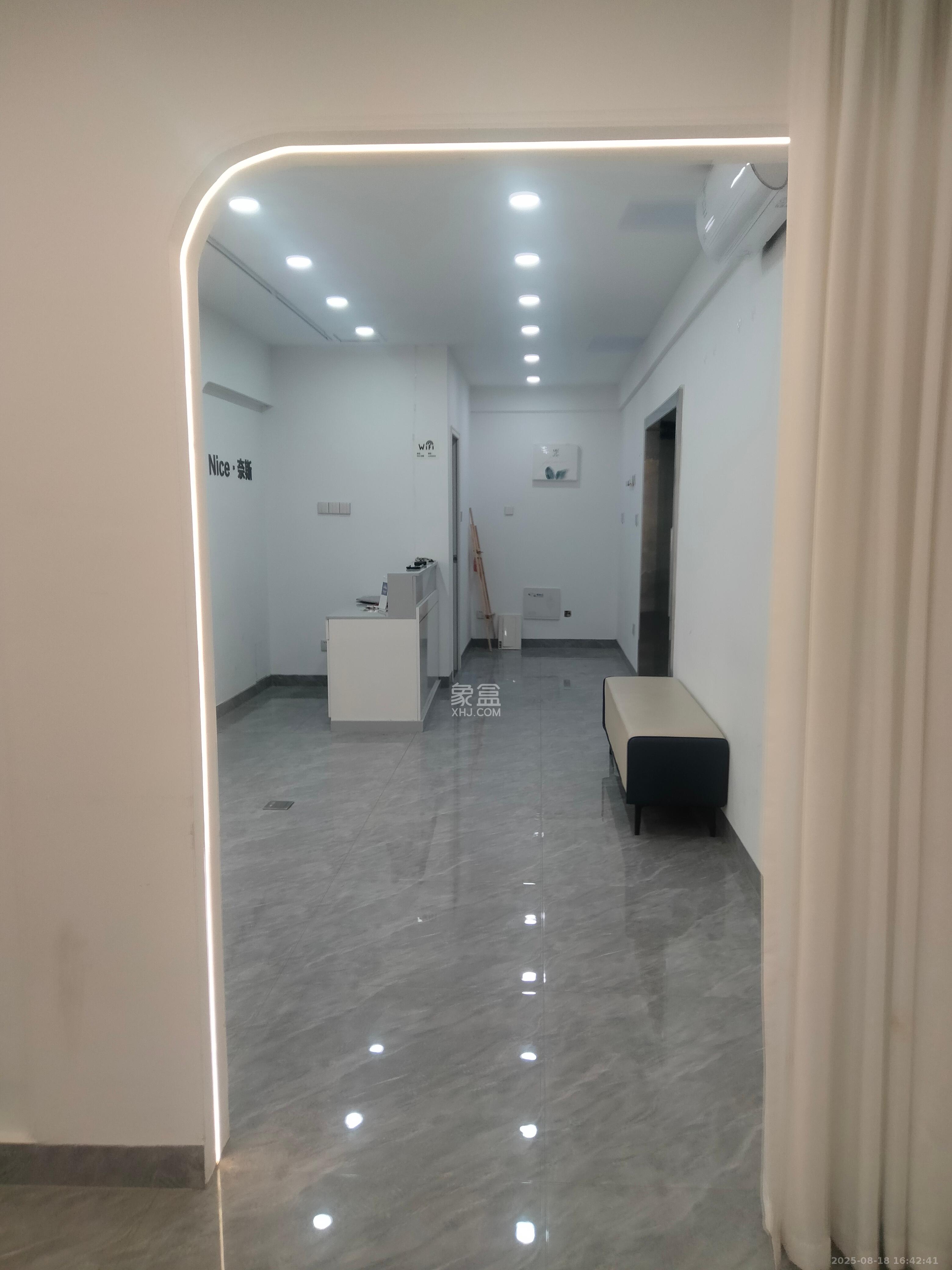 中建芙蓉嘉苑  1室1厅1卫   1500.00元/月室内图