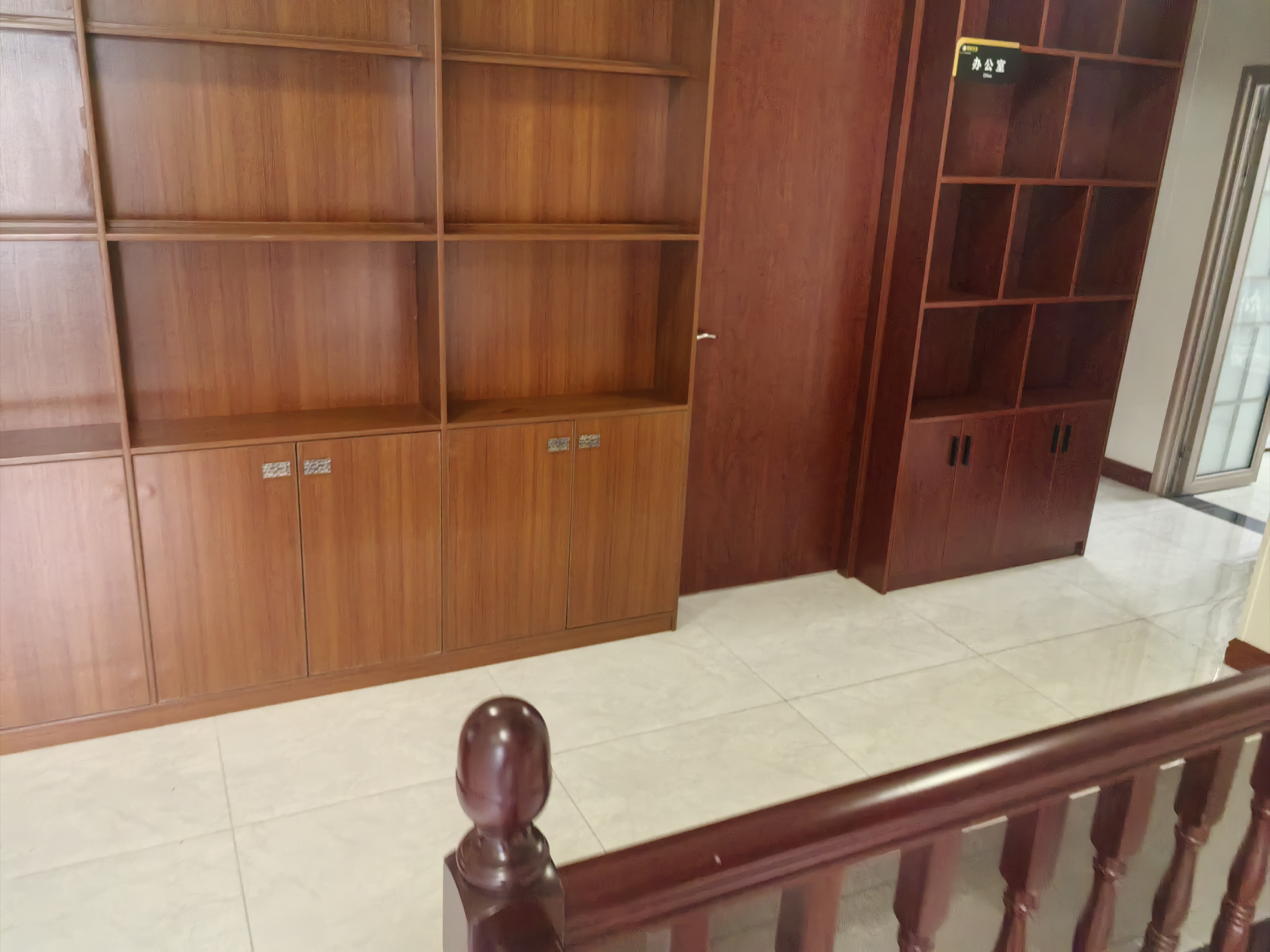 西湾别墅  8室3厅2卫    20000.0元/月室内图