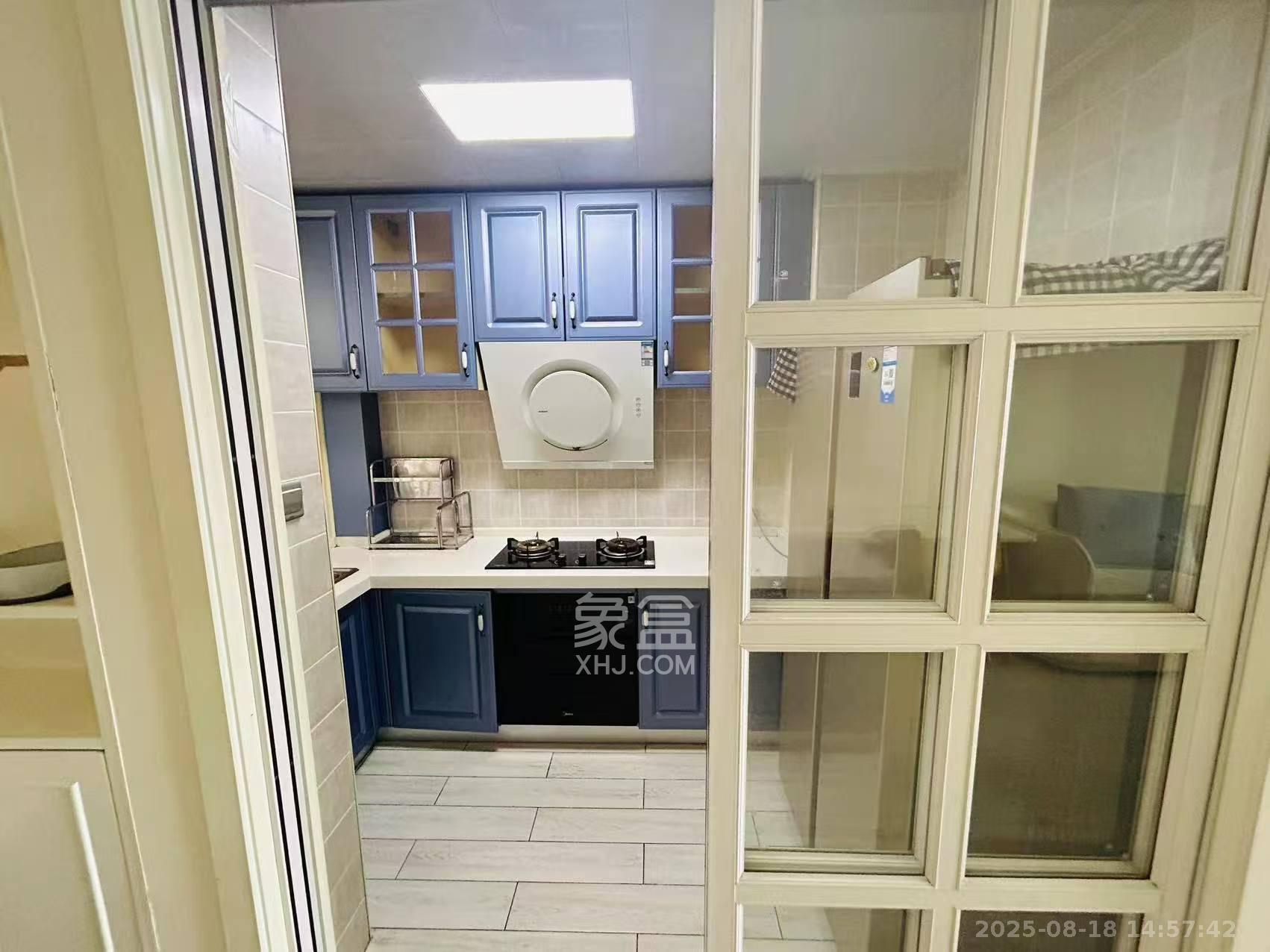 兰亭湾畔 3室2厅1卫 2800.0元/月 兰亭湾畔 3室2厅1卫 2800.0元/月室内图