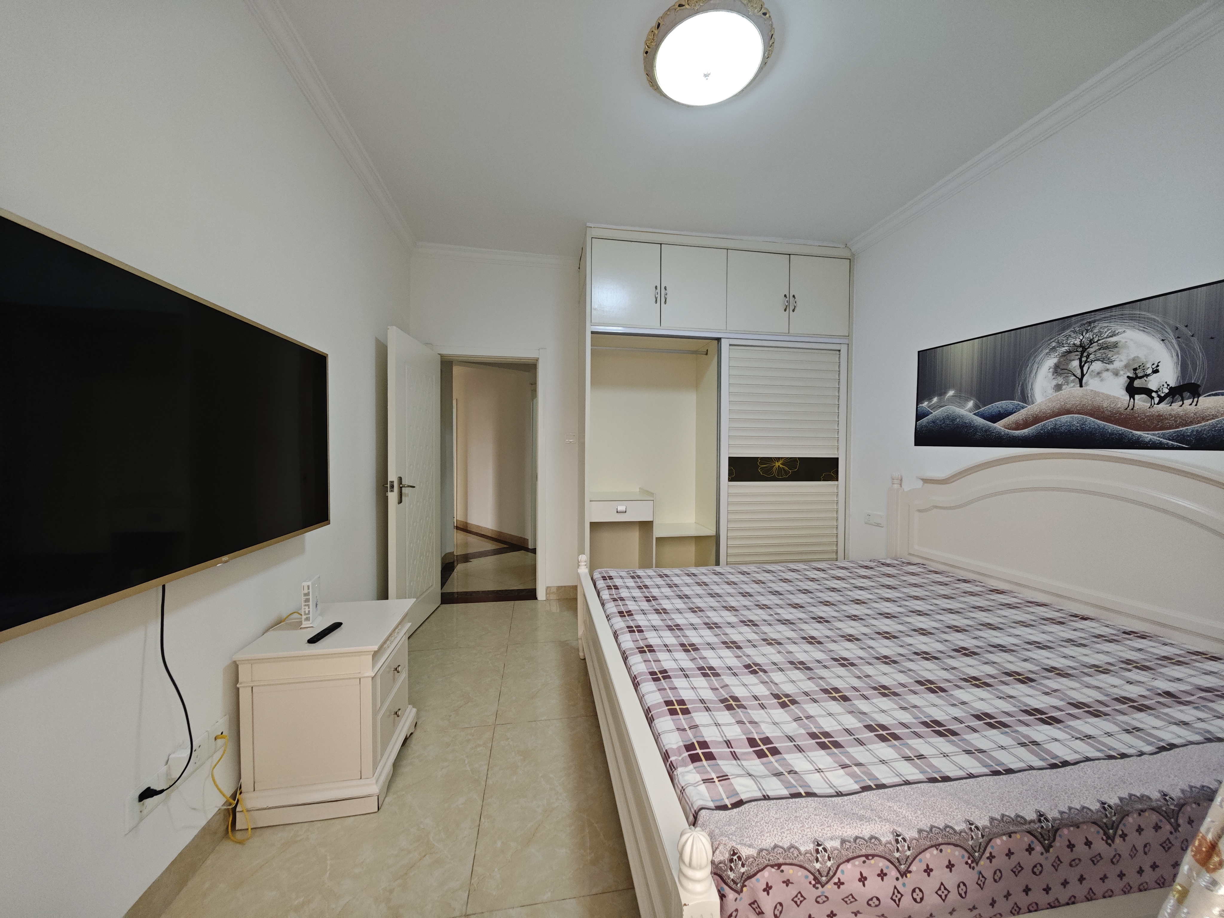 星华佳园 4室2厅2卫 206.0万 星华佳园 4室2厅2卫 206.0万客厅