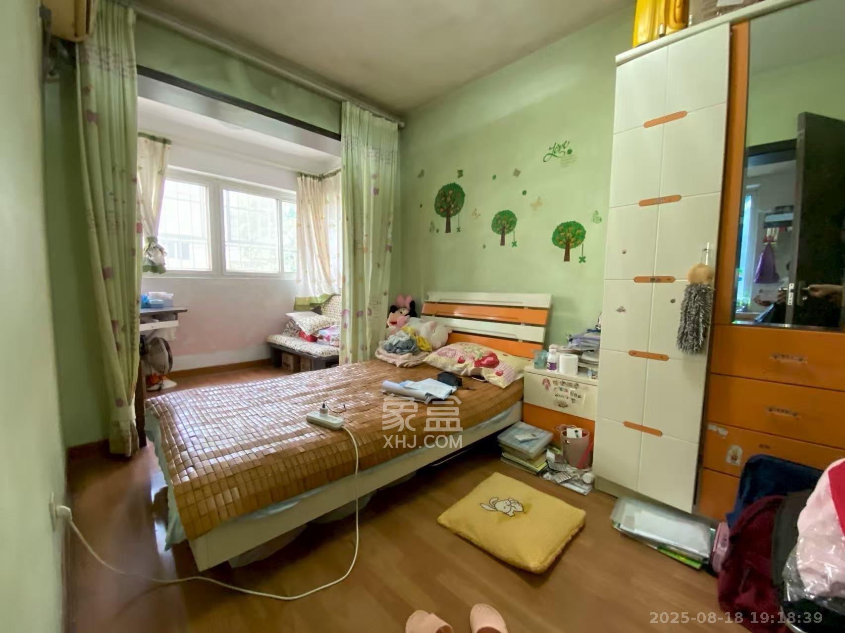 四方小区 2室2厅1卫 1650.0元/月 四方小区 2室2厅1卫 1650.0元/月室内图