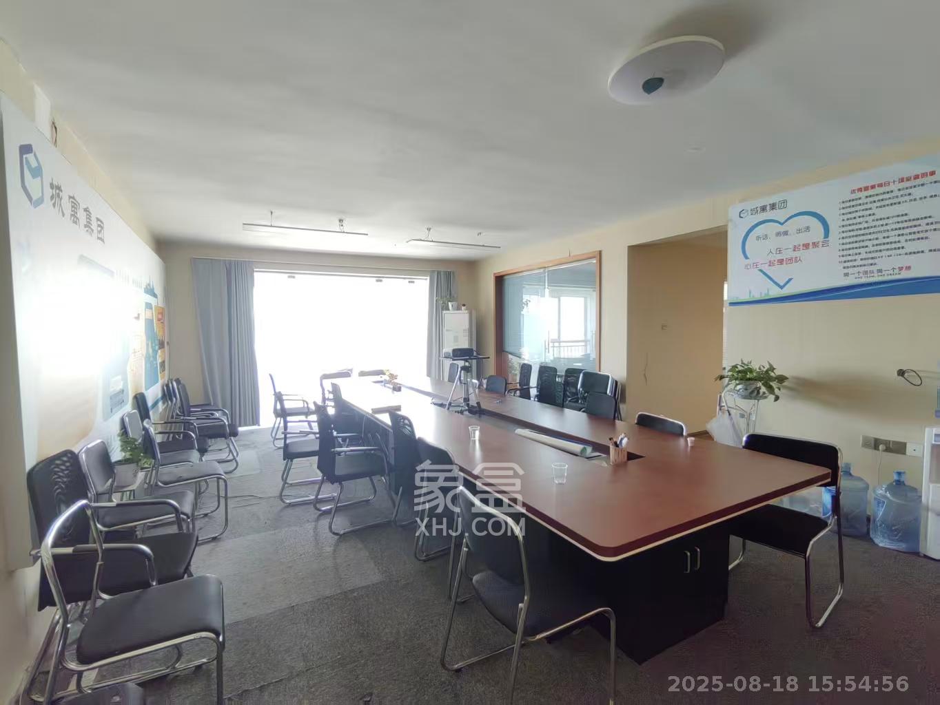 高桥现代商贸城  4室2厅2卫    4000.0元/月室内图