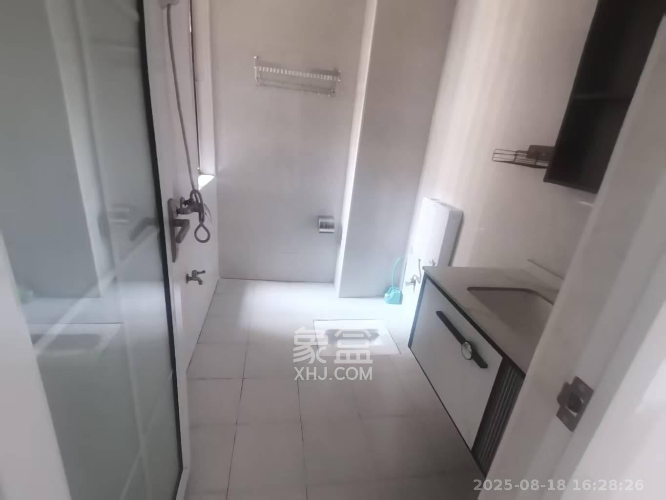 中国铁建梅溪青秀二期 4室2厅2卫 2800.0元/月 中国铁建梅溪青秀二期 4室2厅2卫 2800.0元/月室内图